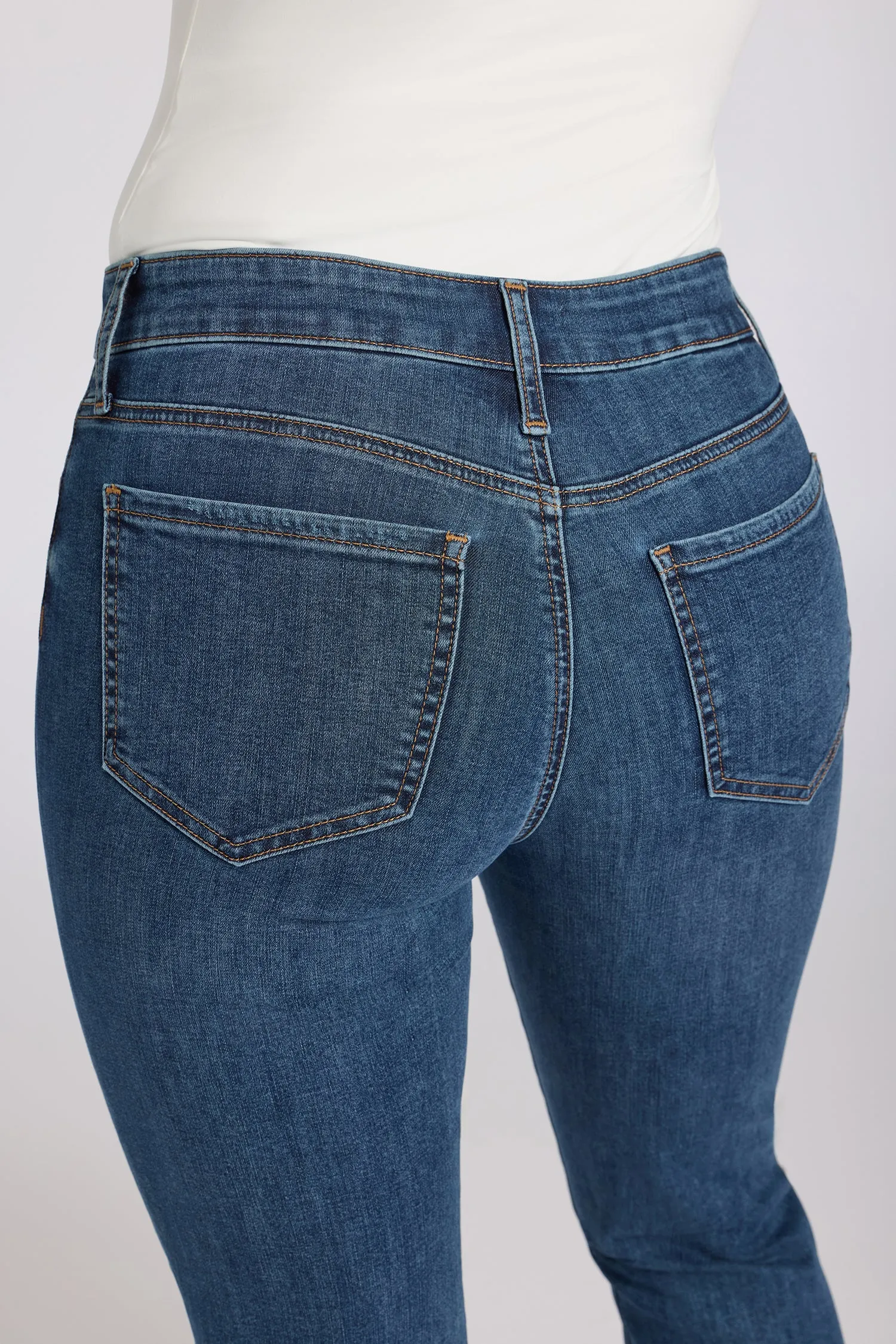 Marilyn Straight Crop Jeans - Sunset Villa sold by NYDJ product image thumbnail 2