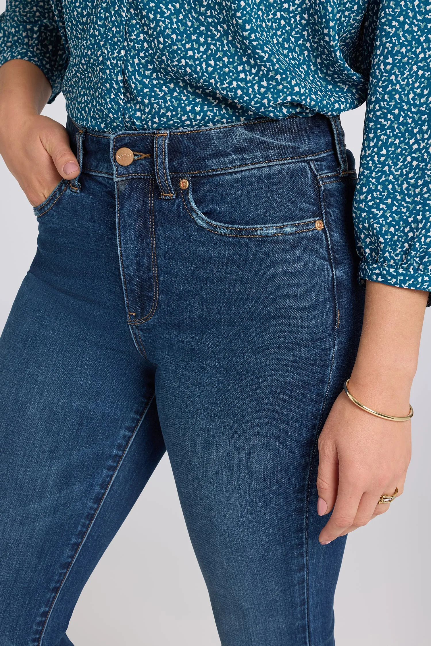 Marilyn Straight Jeans - Sunset Villa sold by NYDJ product image thumbnail 5