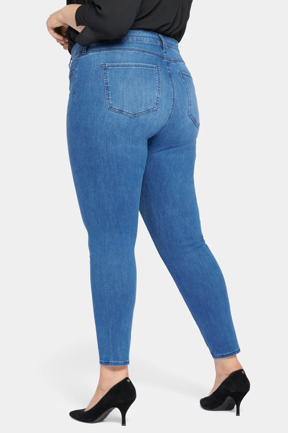 Le Silhouette Ami Skinny Jeans In Plus Size - Amour sold by NYDJ product image thumbnail 2