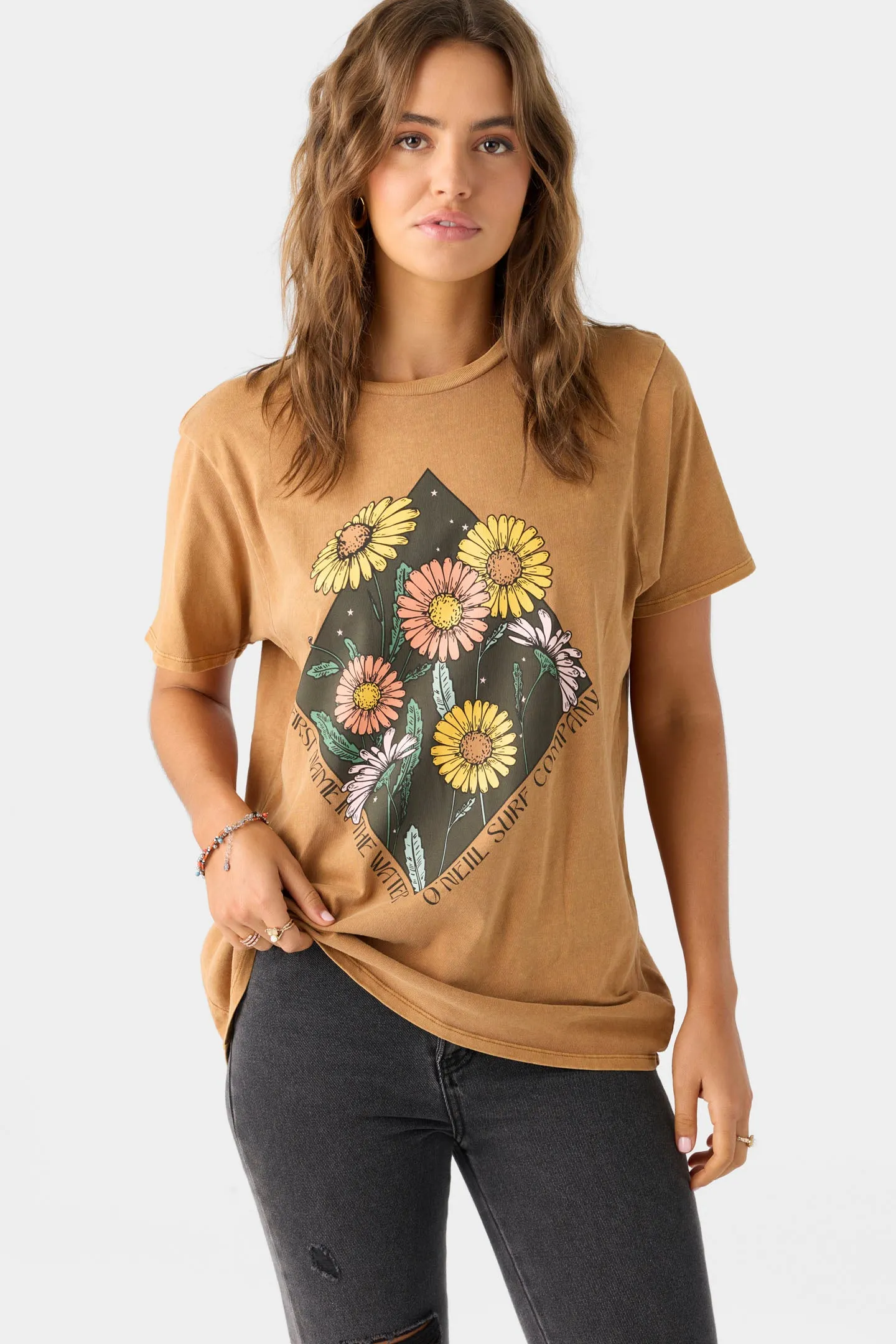 DAISY FIELDS TEE sold by O'Neill