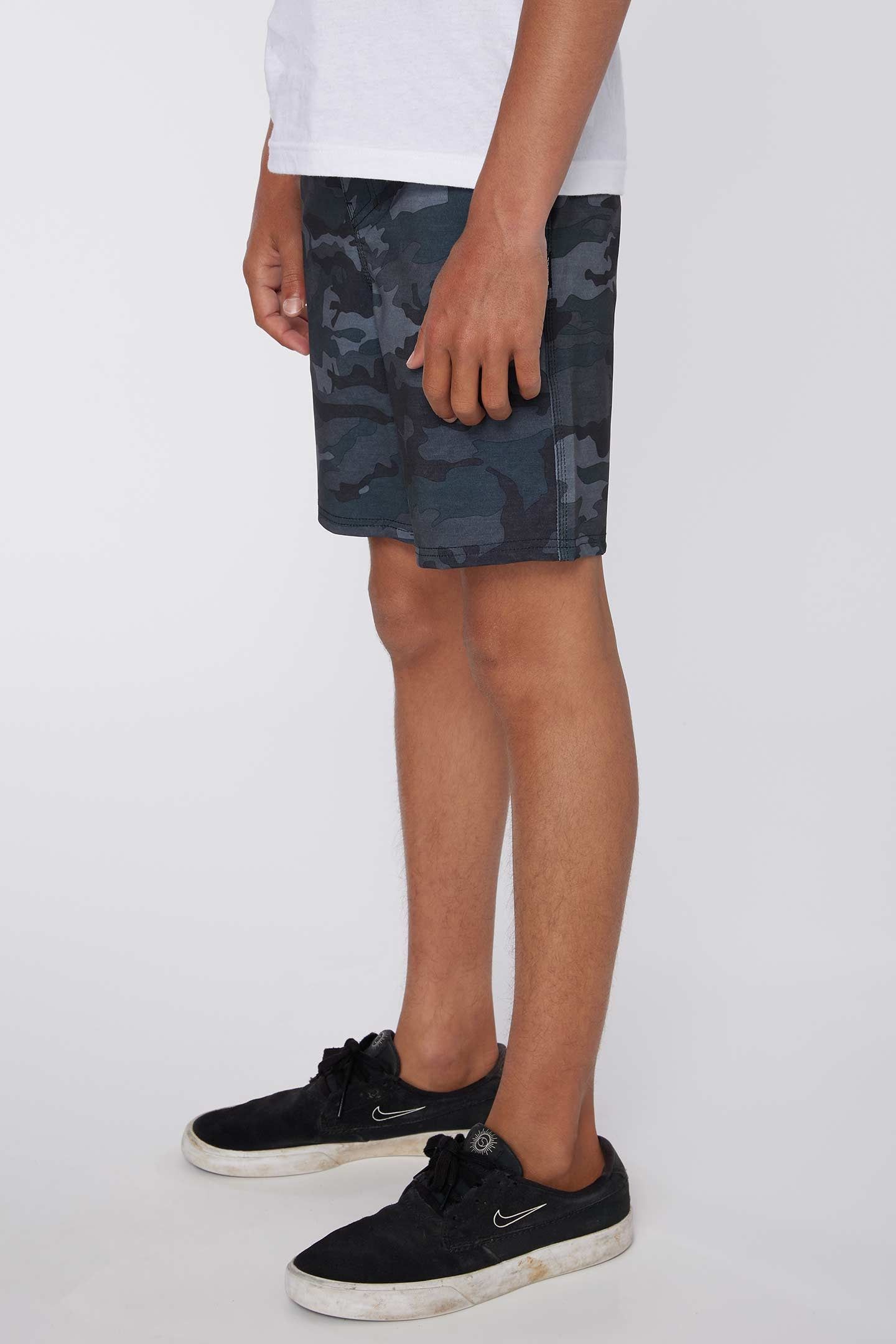 BOY'S RESERVE E-WAIST HYBRID SHORTS sold by O'Neill product image thumbnail 2