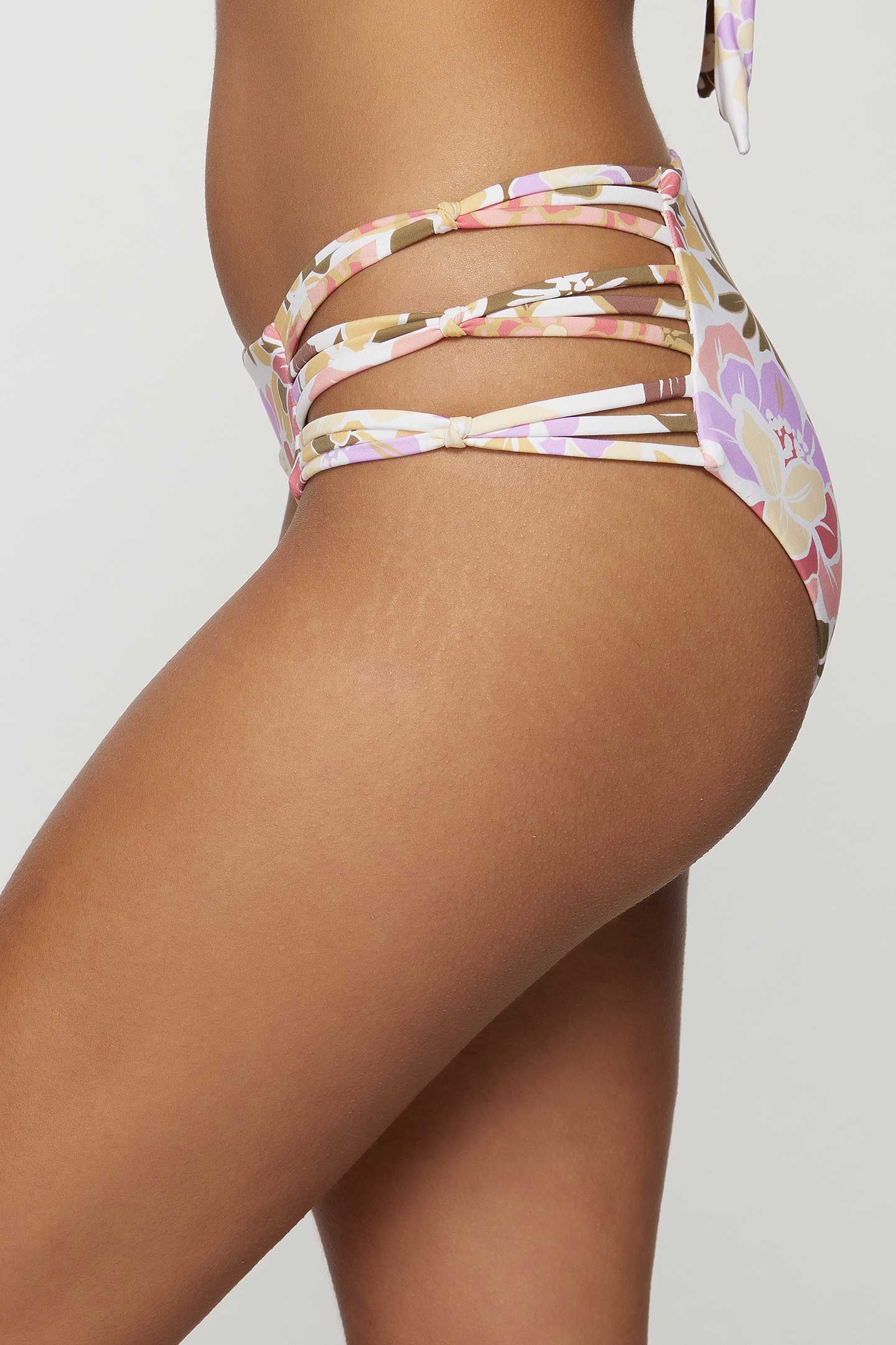 MEADOW FLORAL BOULDERS TAB SIDE BOTTOMS sold by O'Neill product image thumbnail 5