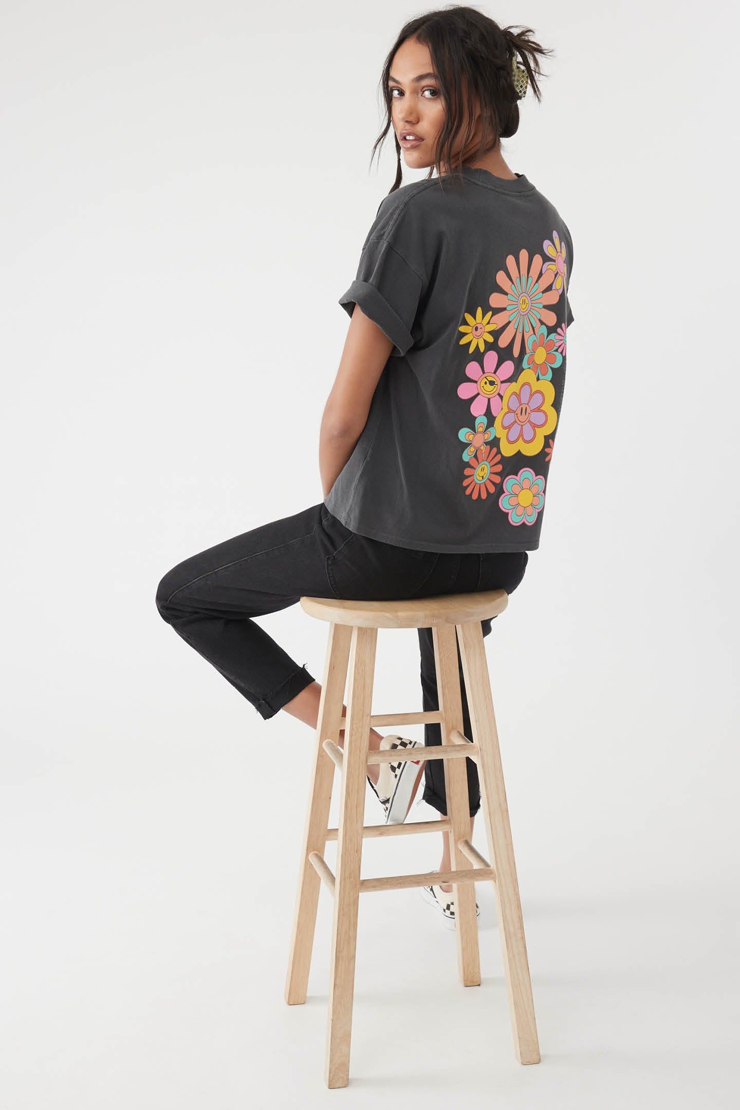 ISLAND SMILING TEE sold by O'Neill product image thumbnail 2