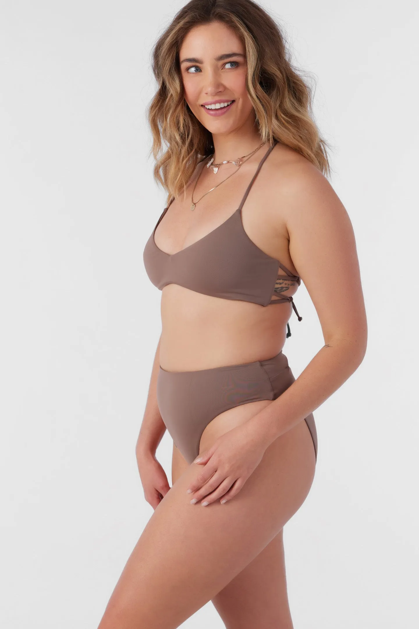 SALTWATER SOLIDS HUNTINGTON BRALETTE TOP sold by O'Neill product image thumbnail 5