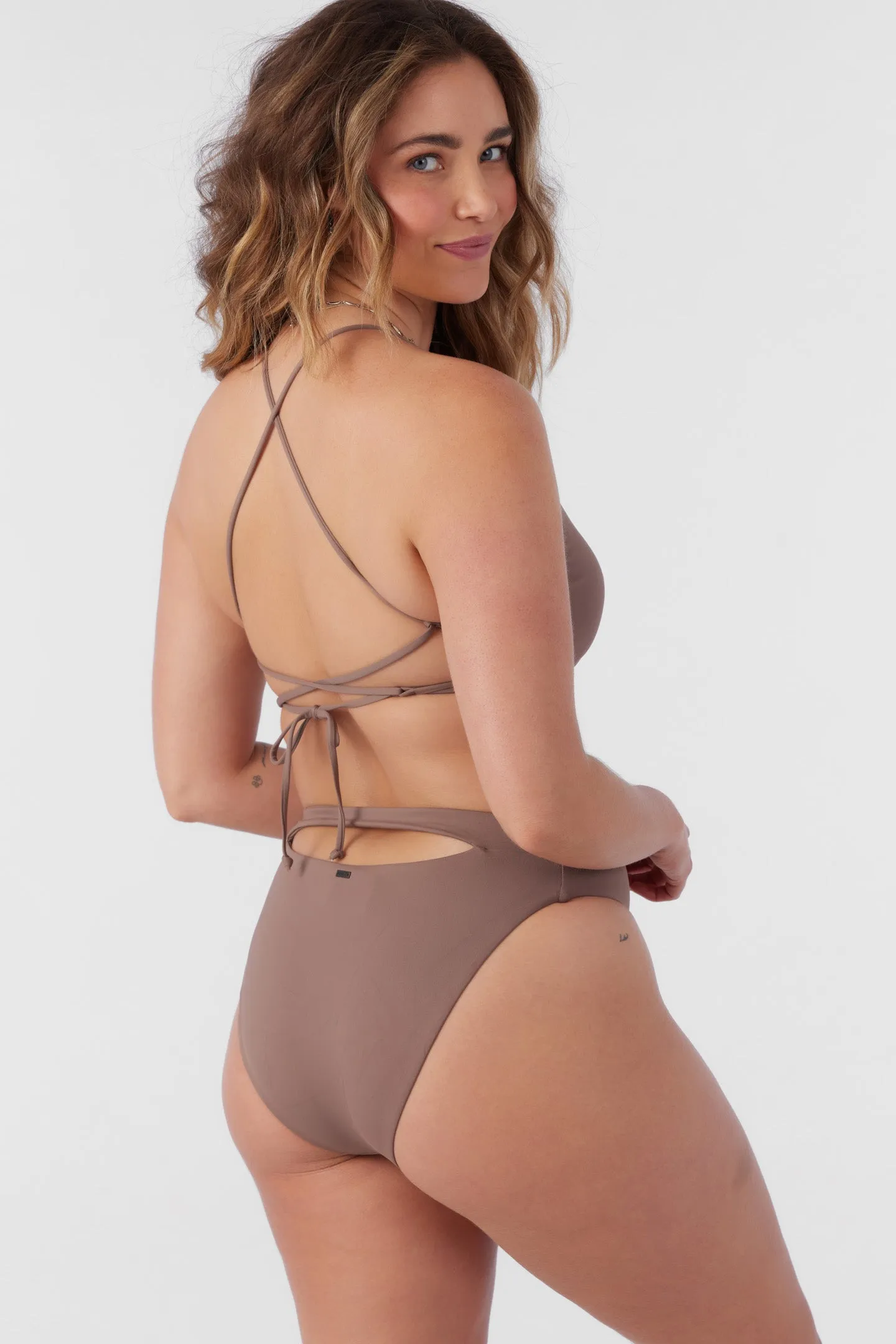 SALTWATER SOLIDS HUNTINGTON BRALETTE TOP sold by O'Neill product image thumbnail 4