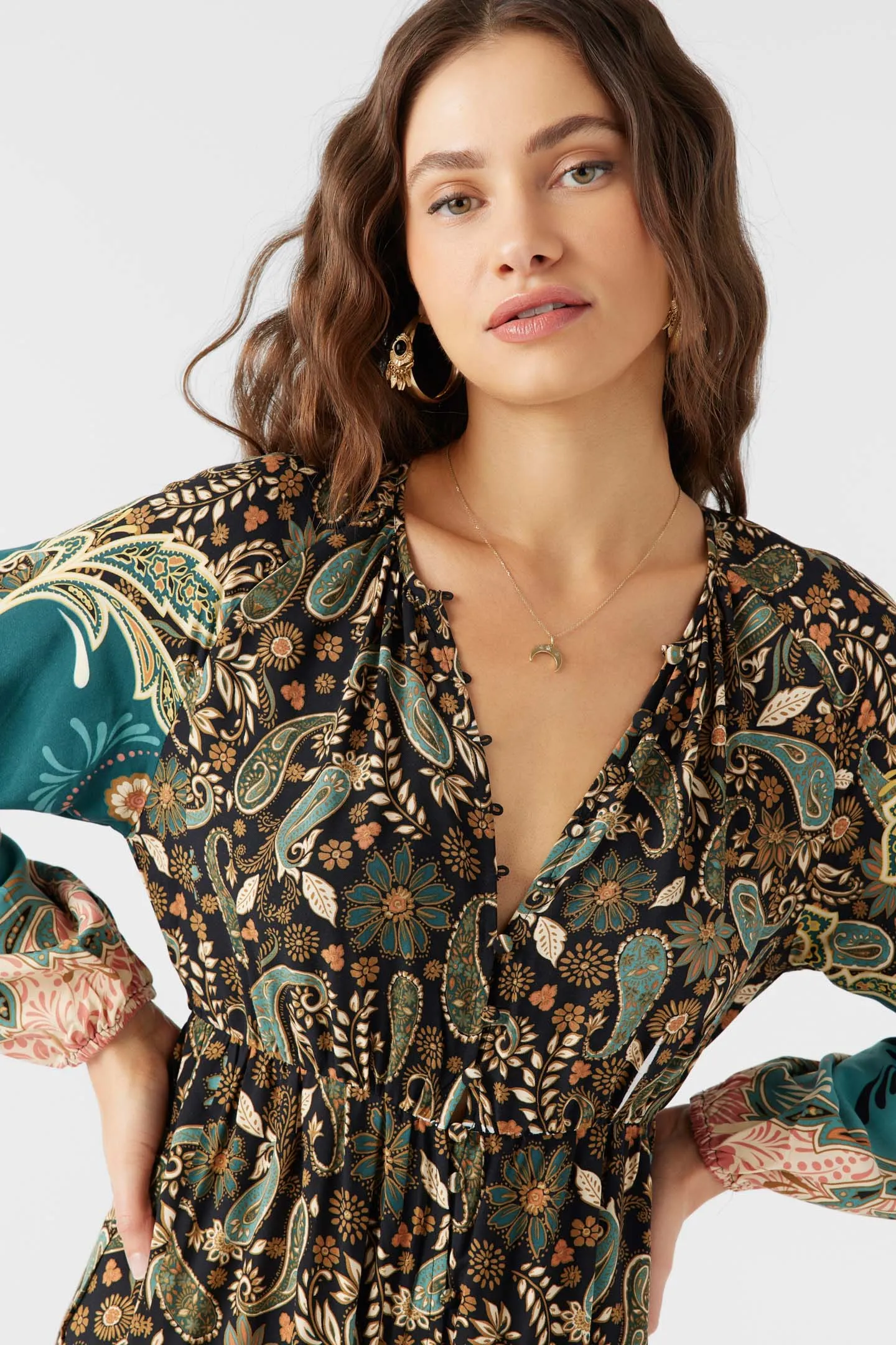 WESLYNN LONG SLEEVE MAXI DRESS sold by O'Neill product image thumbnail 3