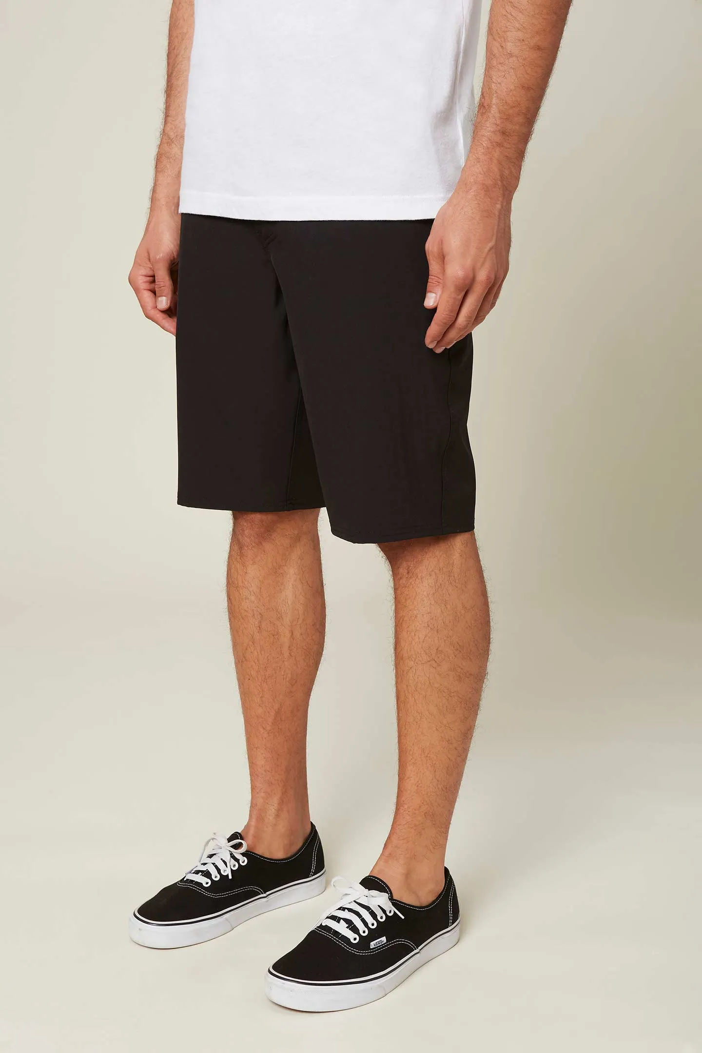 RESERVE SOLID 21" HYBRID SHORTS sold by O'Neill product image thumbnail 2