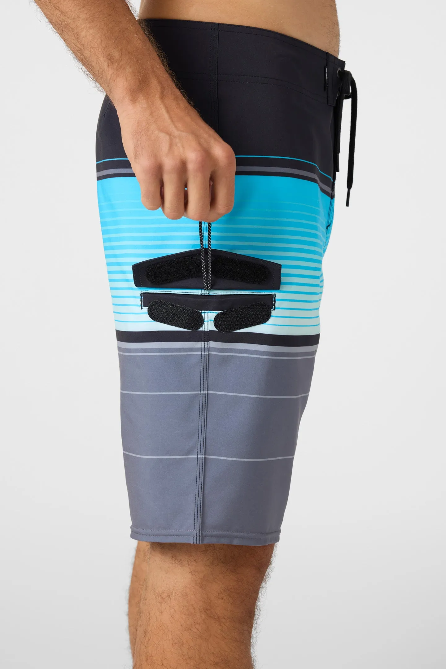 LENNOX STRIPE 21" BOARDSHORTS sold by O'Neill product image thumbnail 4