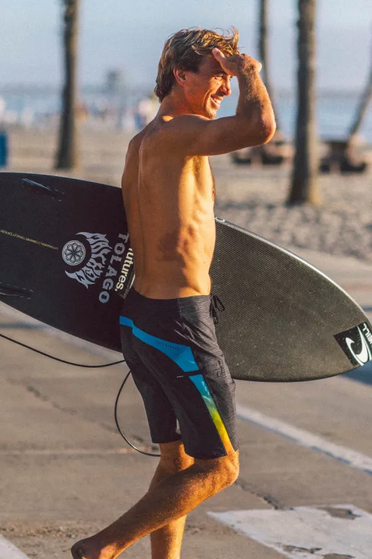 Superfreak 20" Boardshorts made by O'Neill