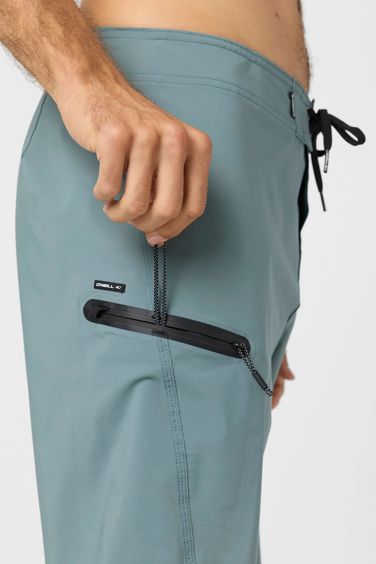 HYPERFREAK TECH SOLID 19" BOARDSHORTS sold by O'Neill product image thumbnail 4