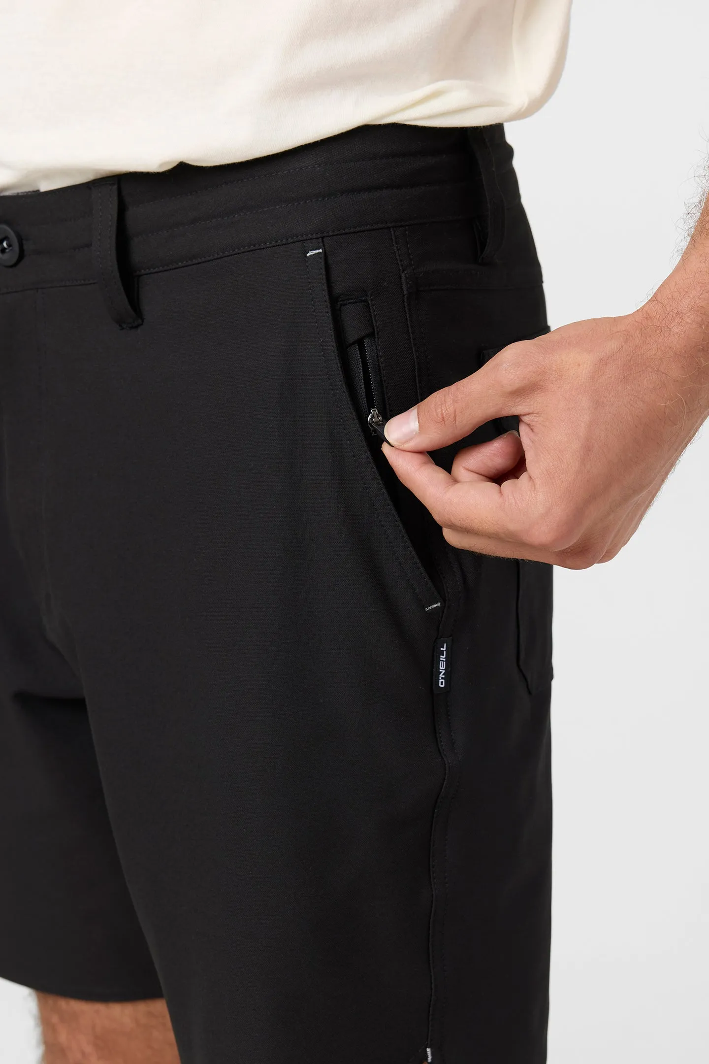 Utility Scallop Hybrid 18" Hybrid Shorts sold by O'Neill product image thumbnail 4