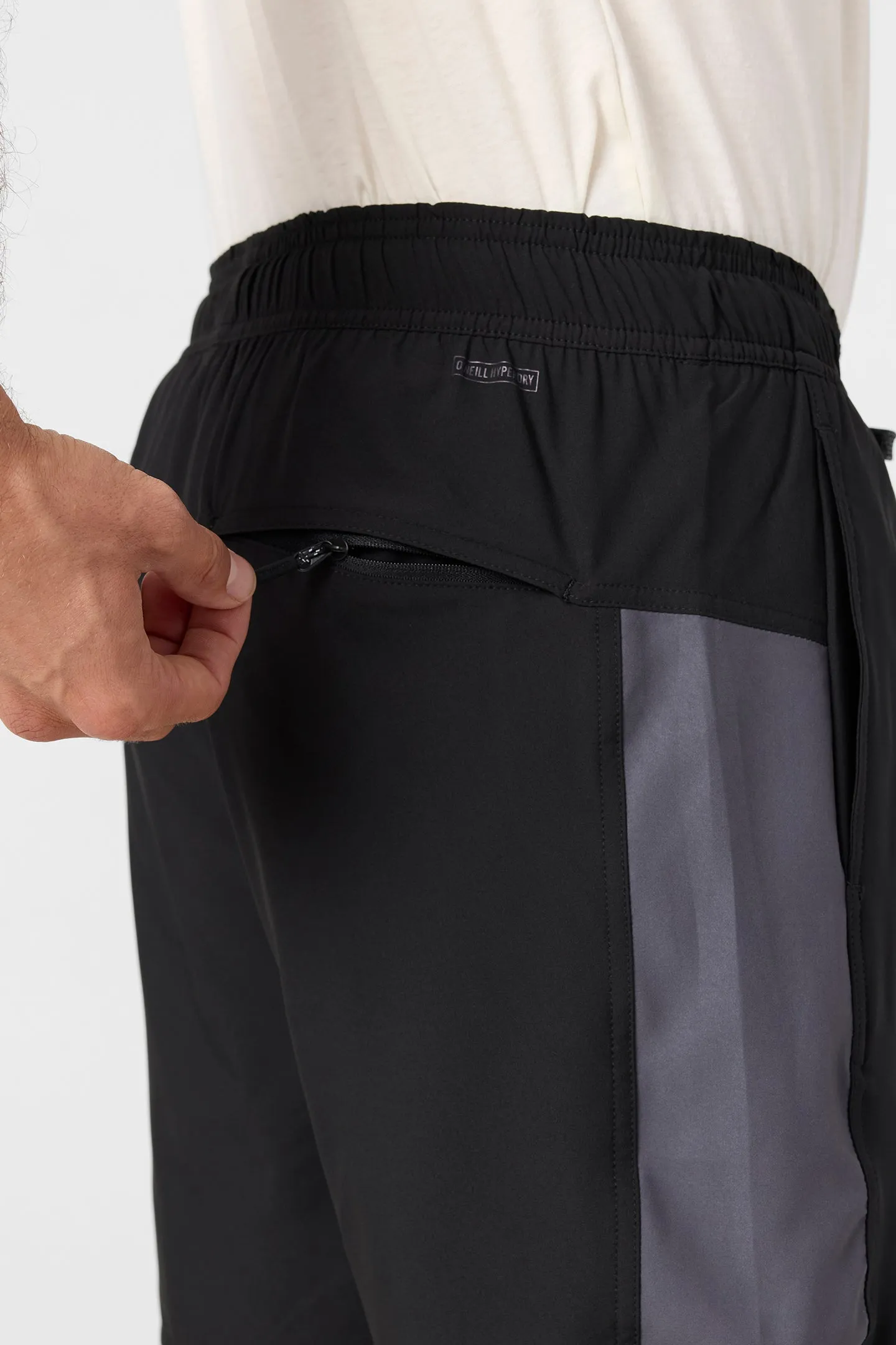 Perform Light Tech Panel Lined Elastic Waist 17" Hybrid Shorts sold by O'Neill product image thumbnail 4