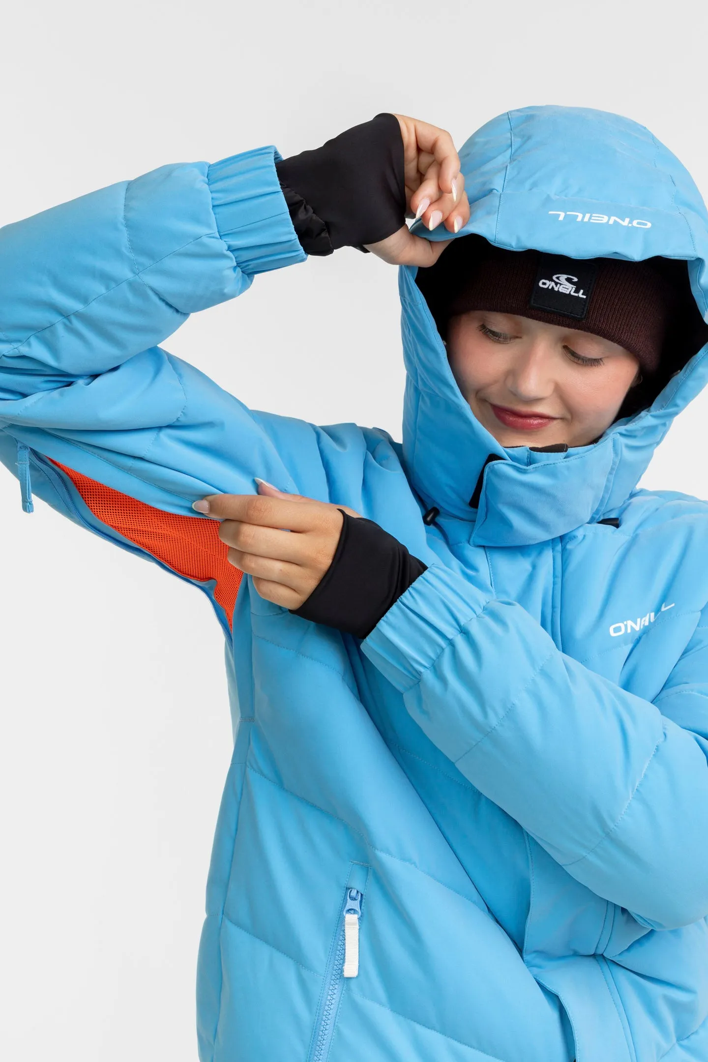 FWC Cruz Hybrid Puffer Jacket sold by O'Neill product image thumbnail 4