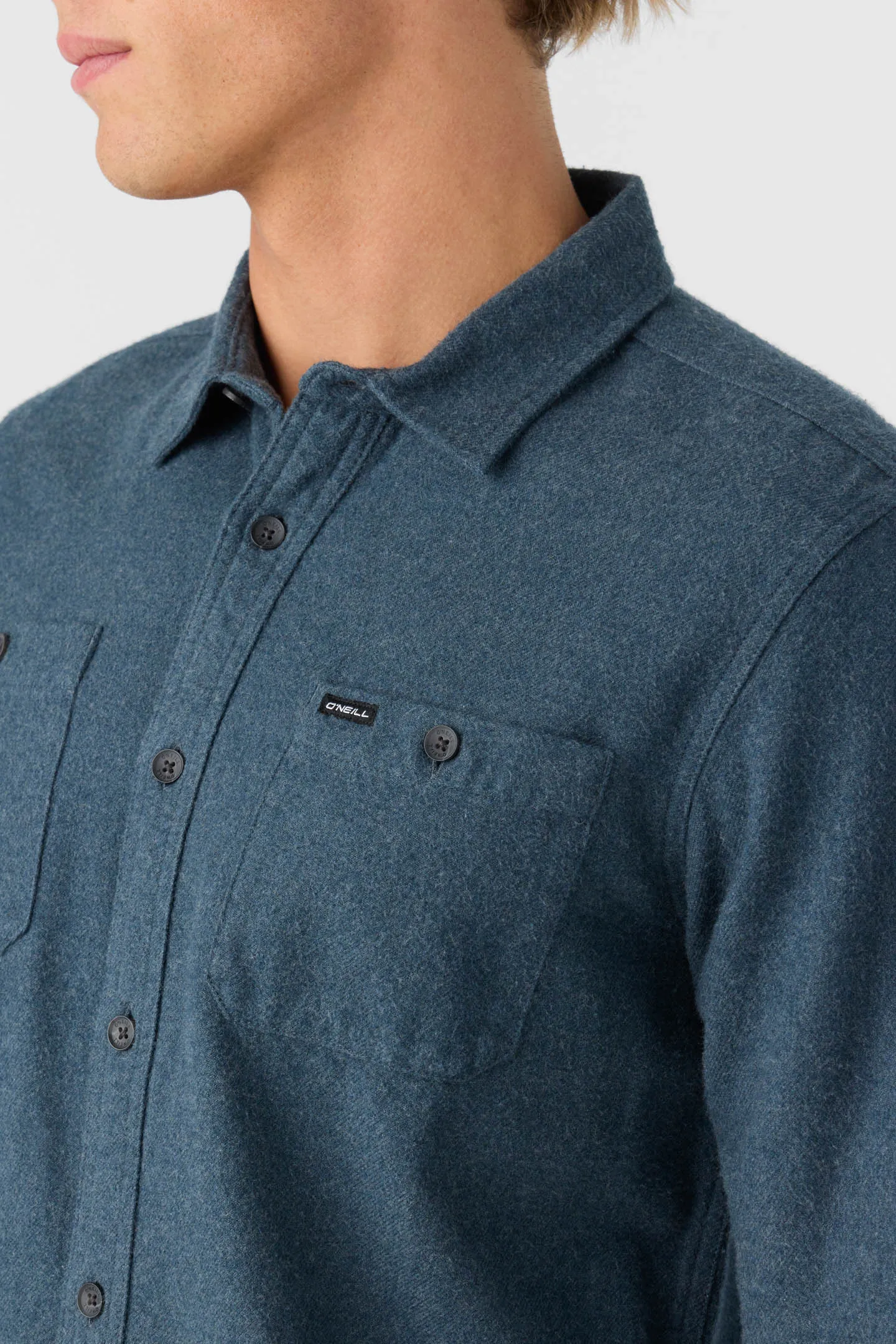 BREAKWATER SOLID FLANNEL STANDARD FIT SHIRT sold by O'Neill product image thumbnail 4