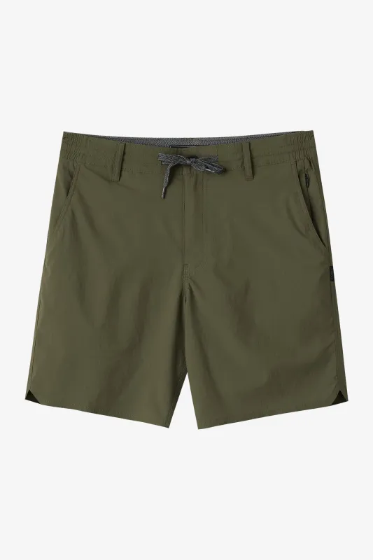 TRVLR Halfback 18" Hybrid Shorts sold by O'Neill