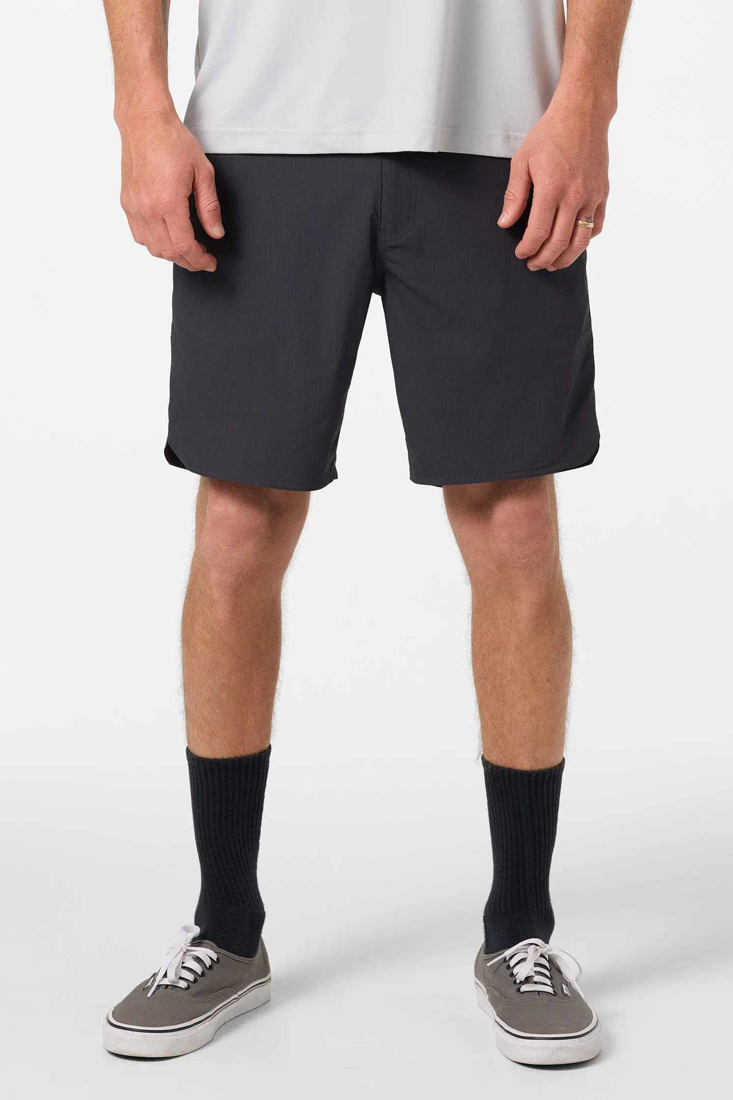 TRVLR Halfback 18" Hybrid Shorts sold by O'Neill product image thumbnail 2