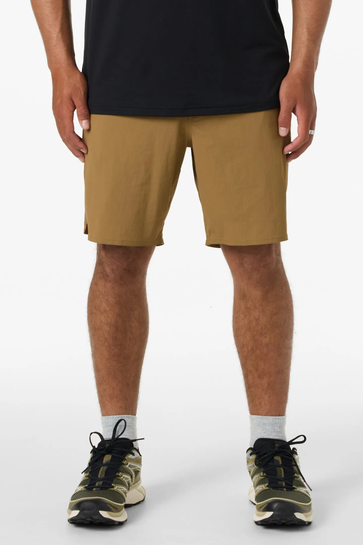TRVLR Halfback 18" Hybrid Shorts sold by O'Neill product image thumbnail 2
