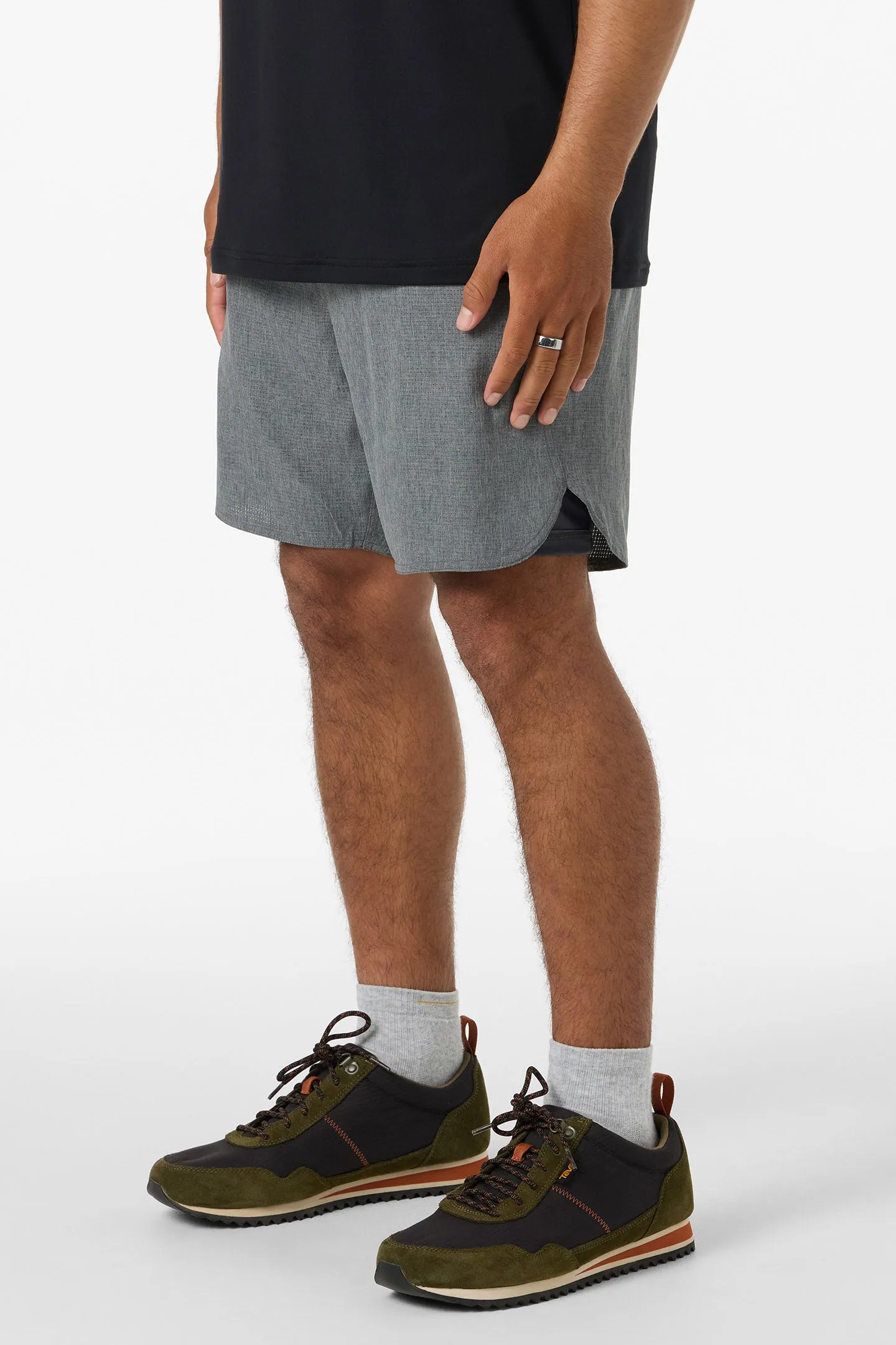 TRVLR Tech Lined 17" Hybrid Shorts sold by O'Neill product image thumbnail 3