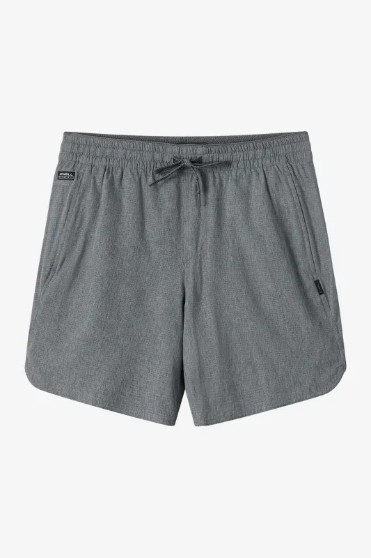 TRVLR Tech Lined 17" Hybrid Shorts made by O'Neill