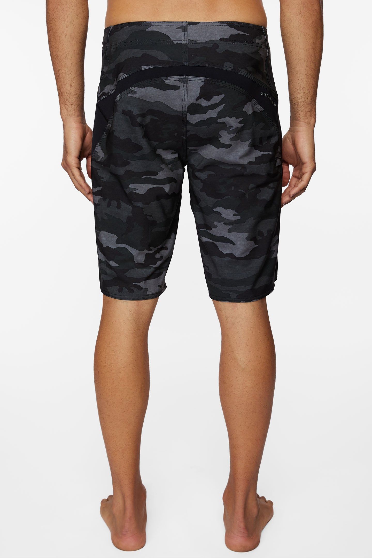 SUPERFREAK CAMO 21" BOARDSHORTS sold by O'Neill product image thumbnail 4