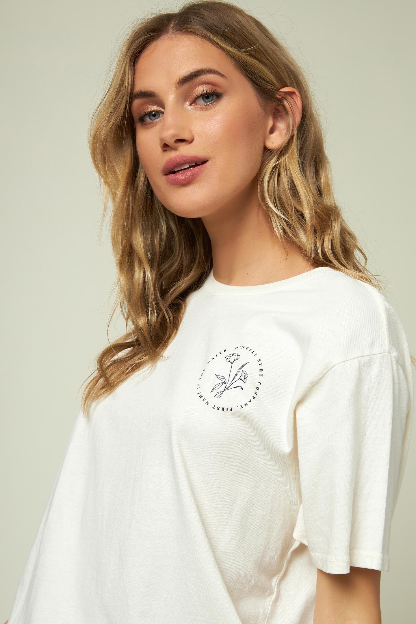 SUPER BLOOM TEE sold by O'Neill product image thumbnail 4