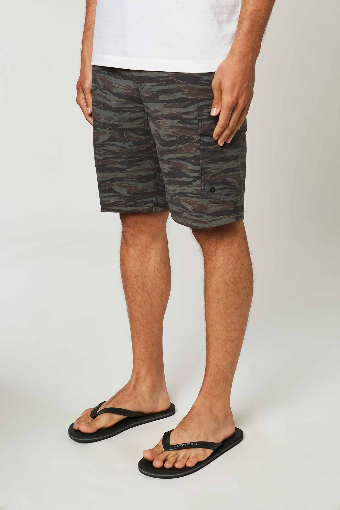 TRVLR CARGO 20" HYBRID SHORTS sold by O'Neill product image thumbnail 2