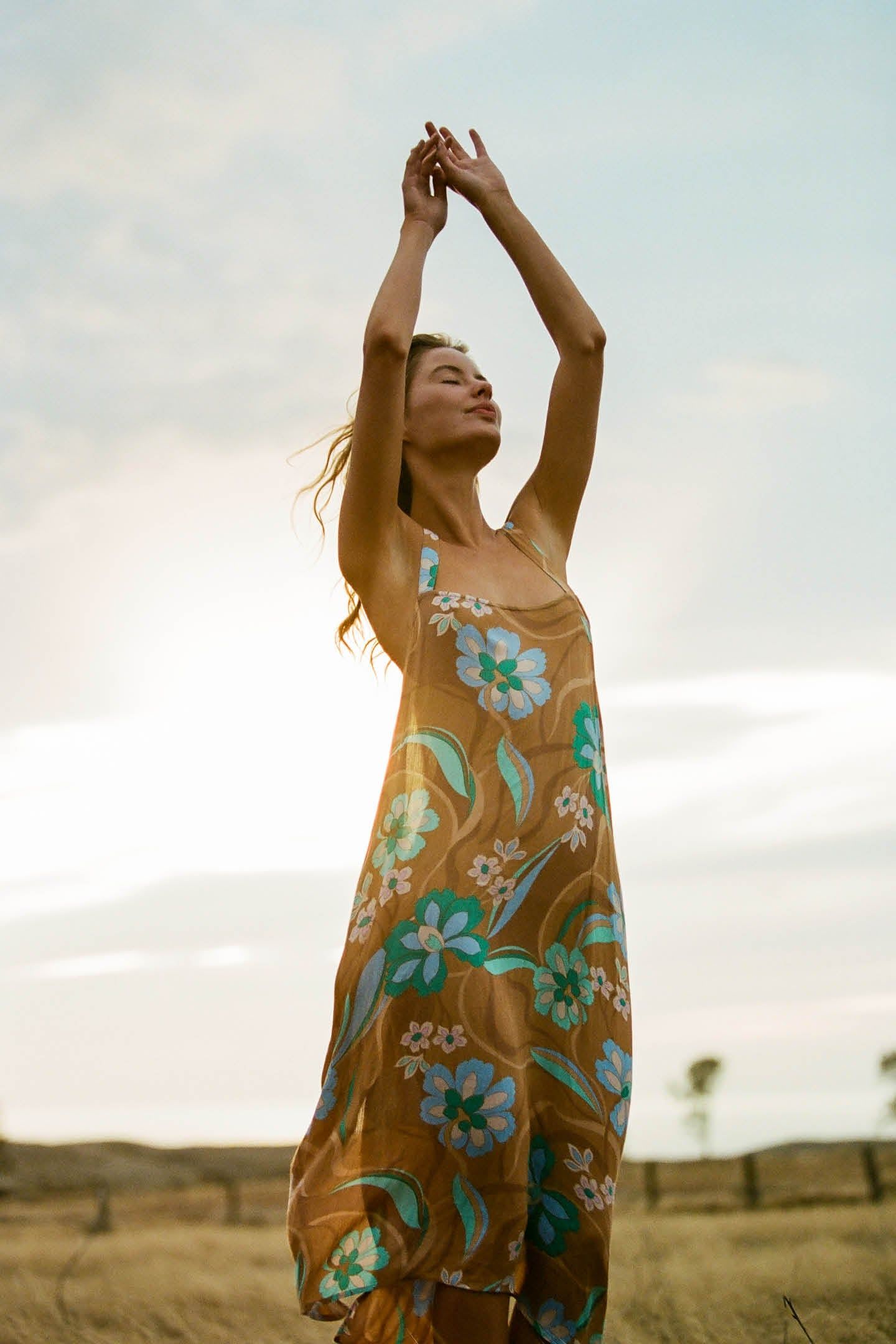 MIRANDA FLORAL DRESS COVER-UP sold by O'Neill product image thumbnail 3