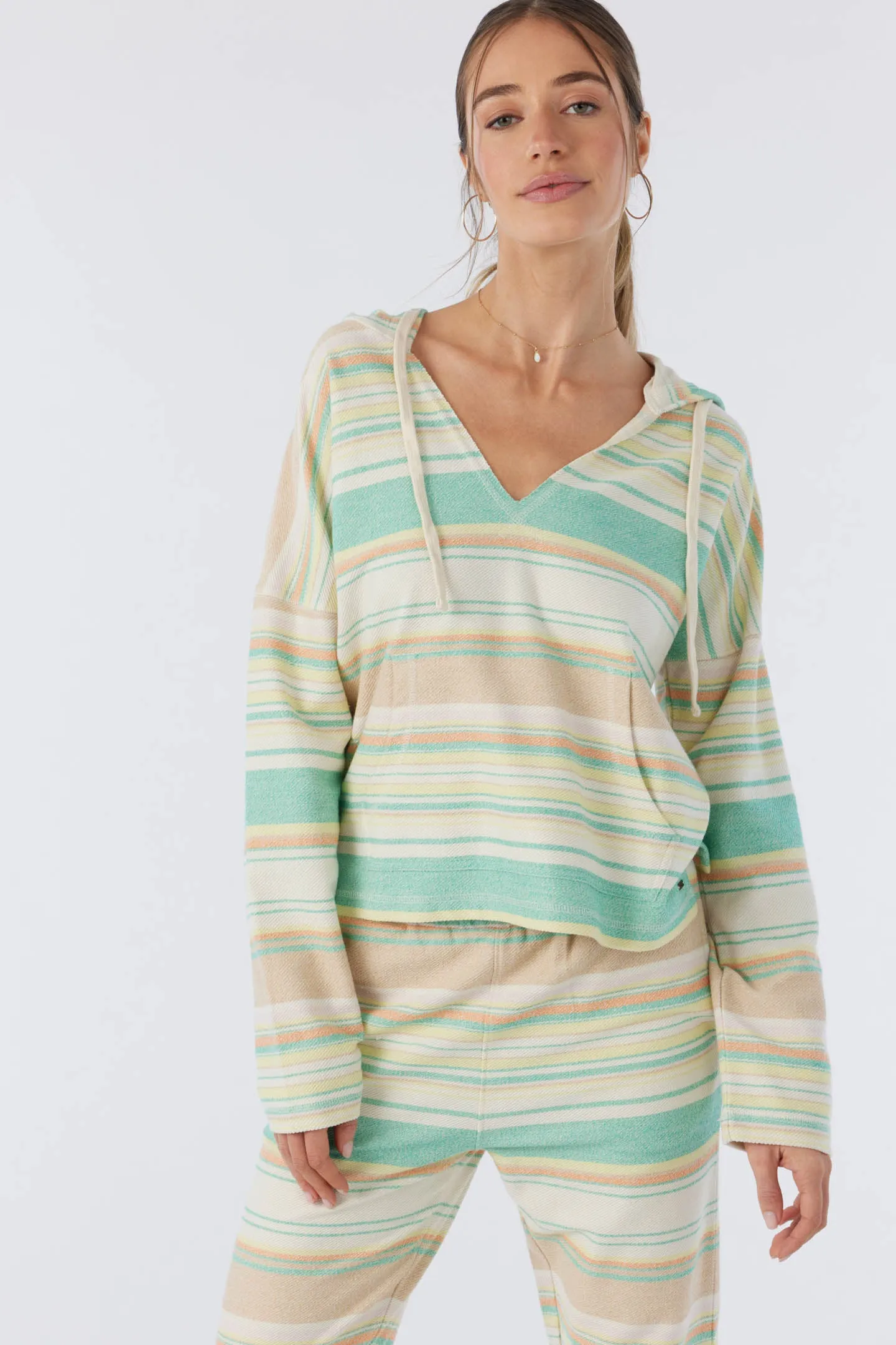 ROSARITO HOODED LOUNGE PULLOVER sold by O'Neill product image thumbnail 5