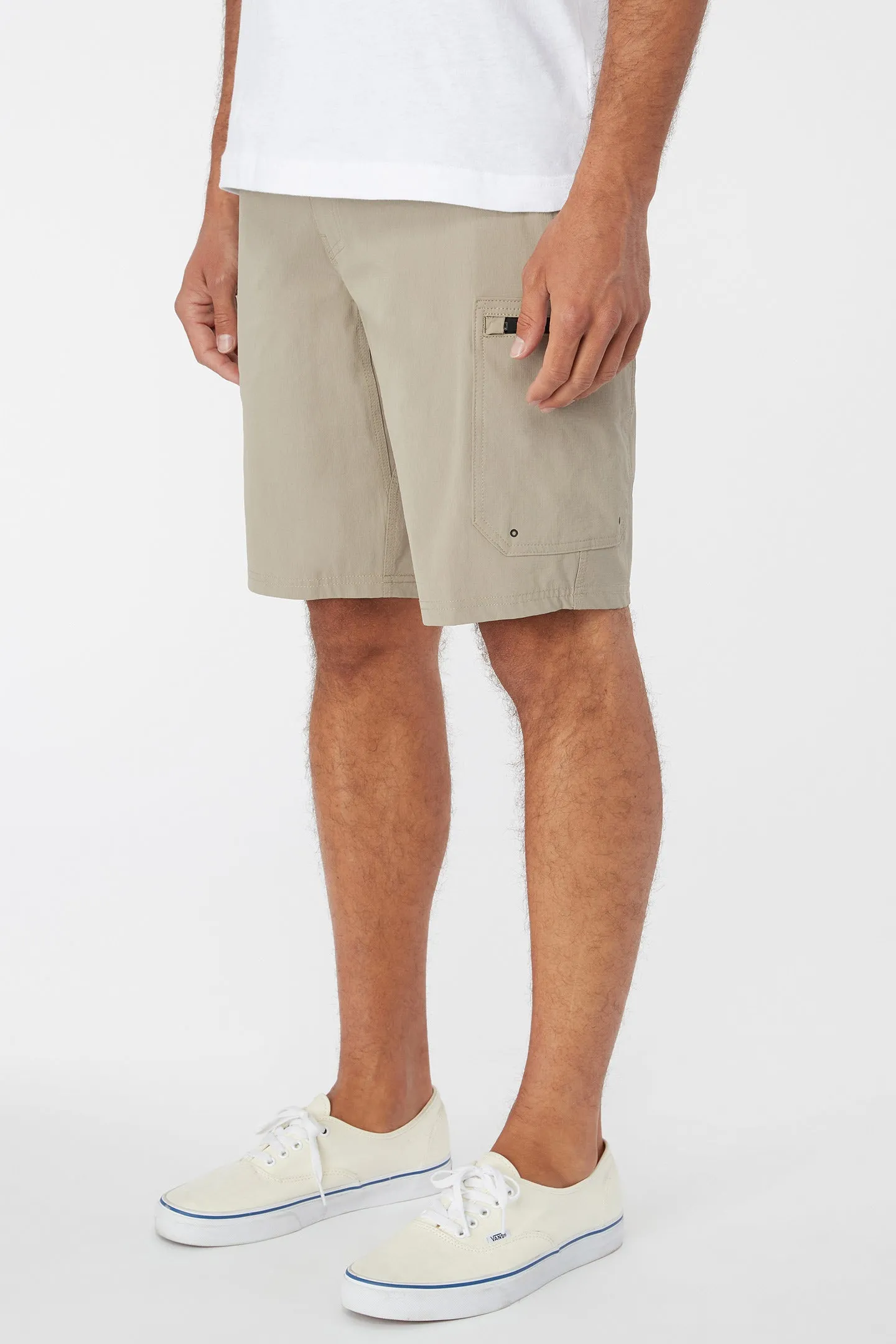 TRVLR CARGO 20" HYBRID SHORTS sold by O'Neill product image thumbnail 2