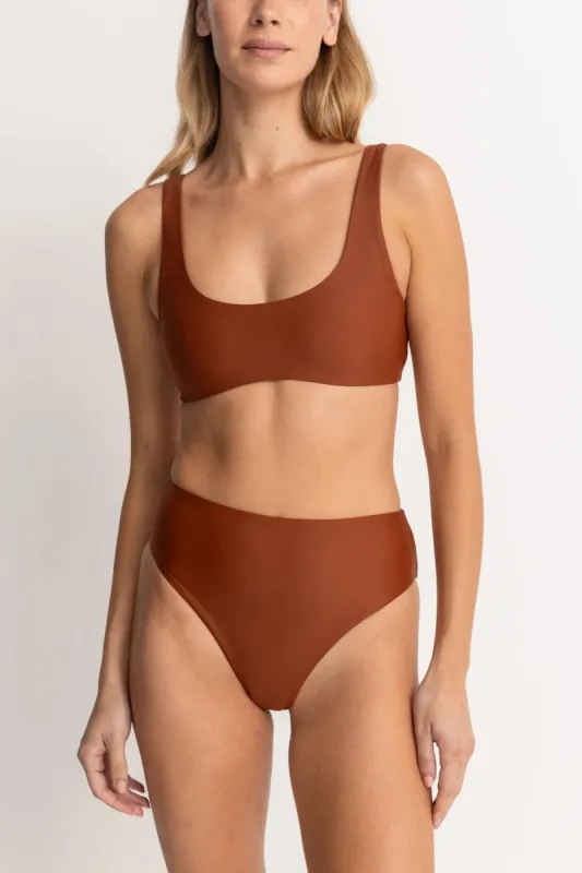 RHYTHM CLASSIC CROP TOP - RUST sold by OAK