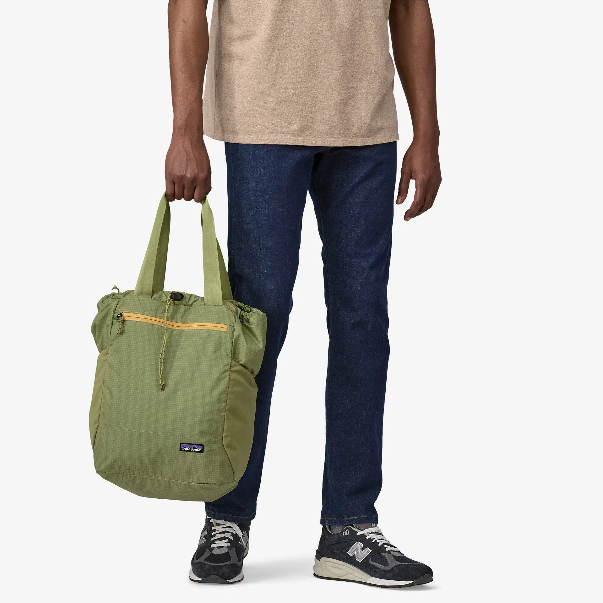 PATAGONIA ULTRALIGHT BLACK HOLE TOTE PACK - BUCKHORN GREEN sold by OAK product image thumbnail 4