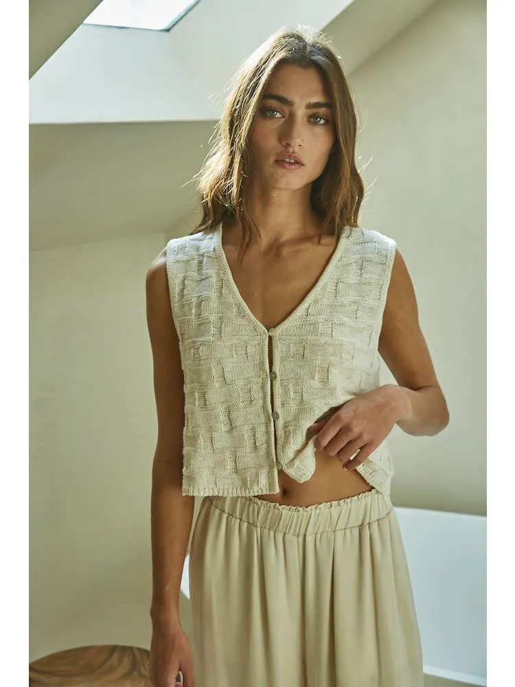 SLEEVELESS BUTTON-DOWN KNIT TANK sold by OAK product image thumbnail 3
