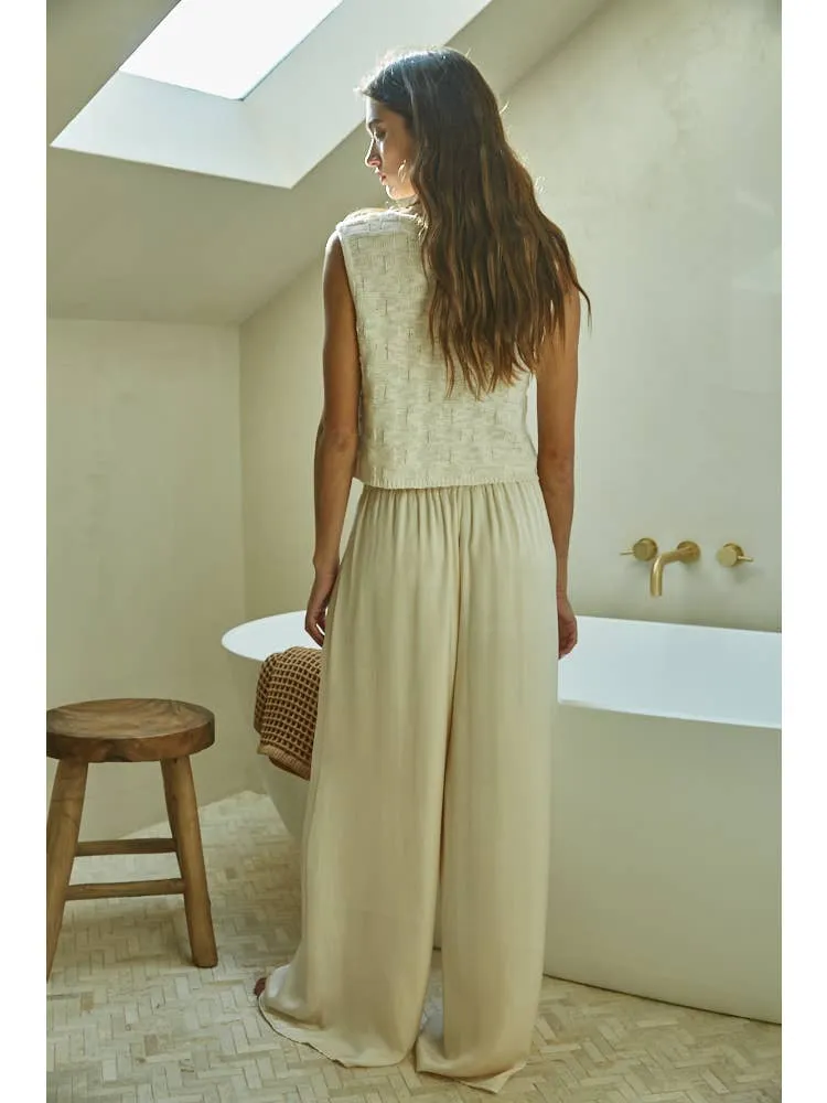 SLEEVELESS BUTTON-DOWN KNIT TANK sold by OAK product image thumbnail 4