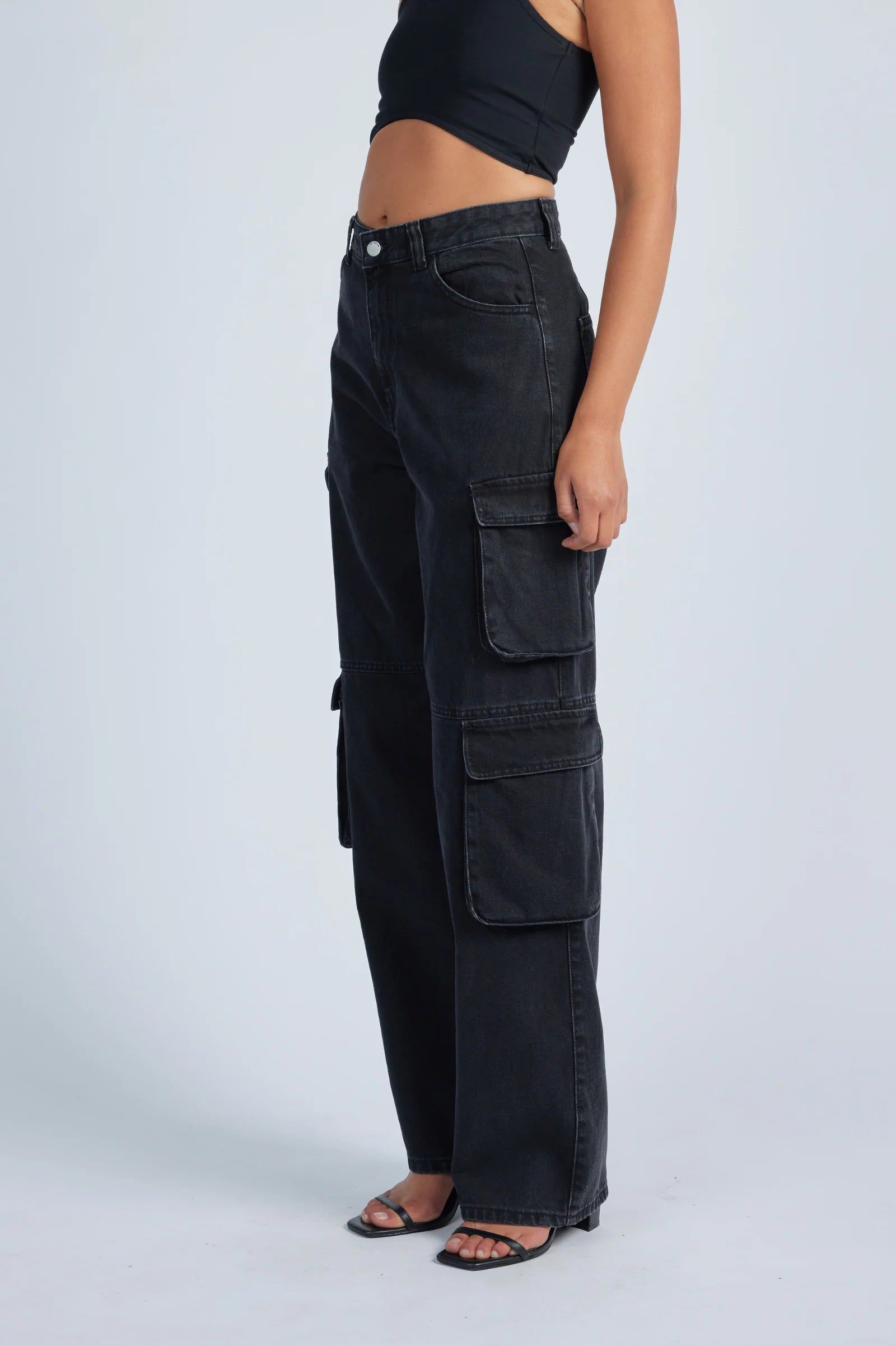 DR.DENIM DONNA MULTI CARGO - BLACK USED sold by OAK product image thumbnail 3