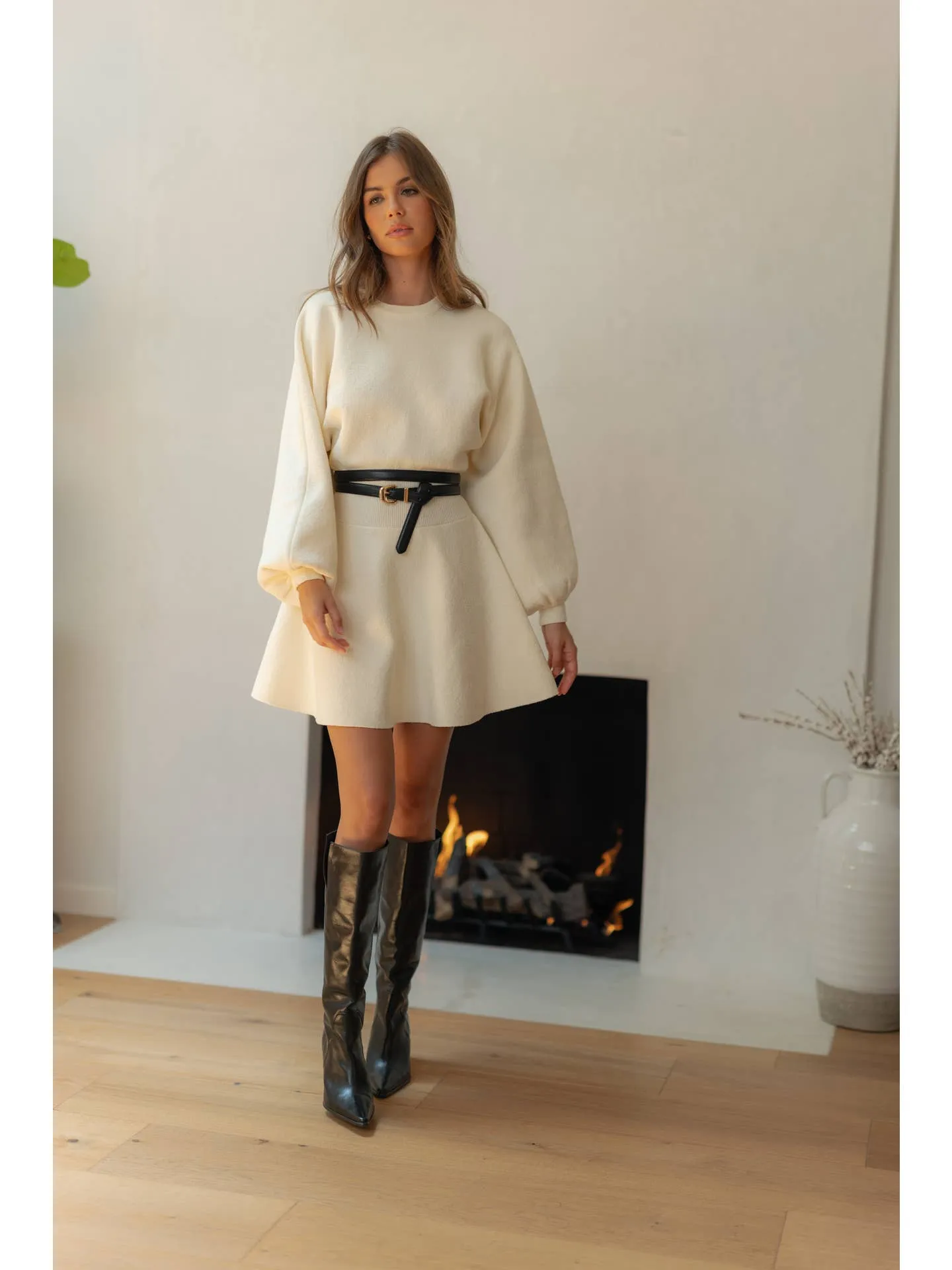 BALLOON SLEEVE SWEATER DRESS - BROWN sold by OAK product image thumbnail 4
