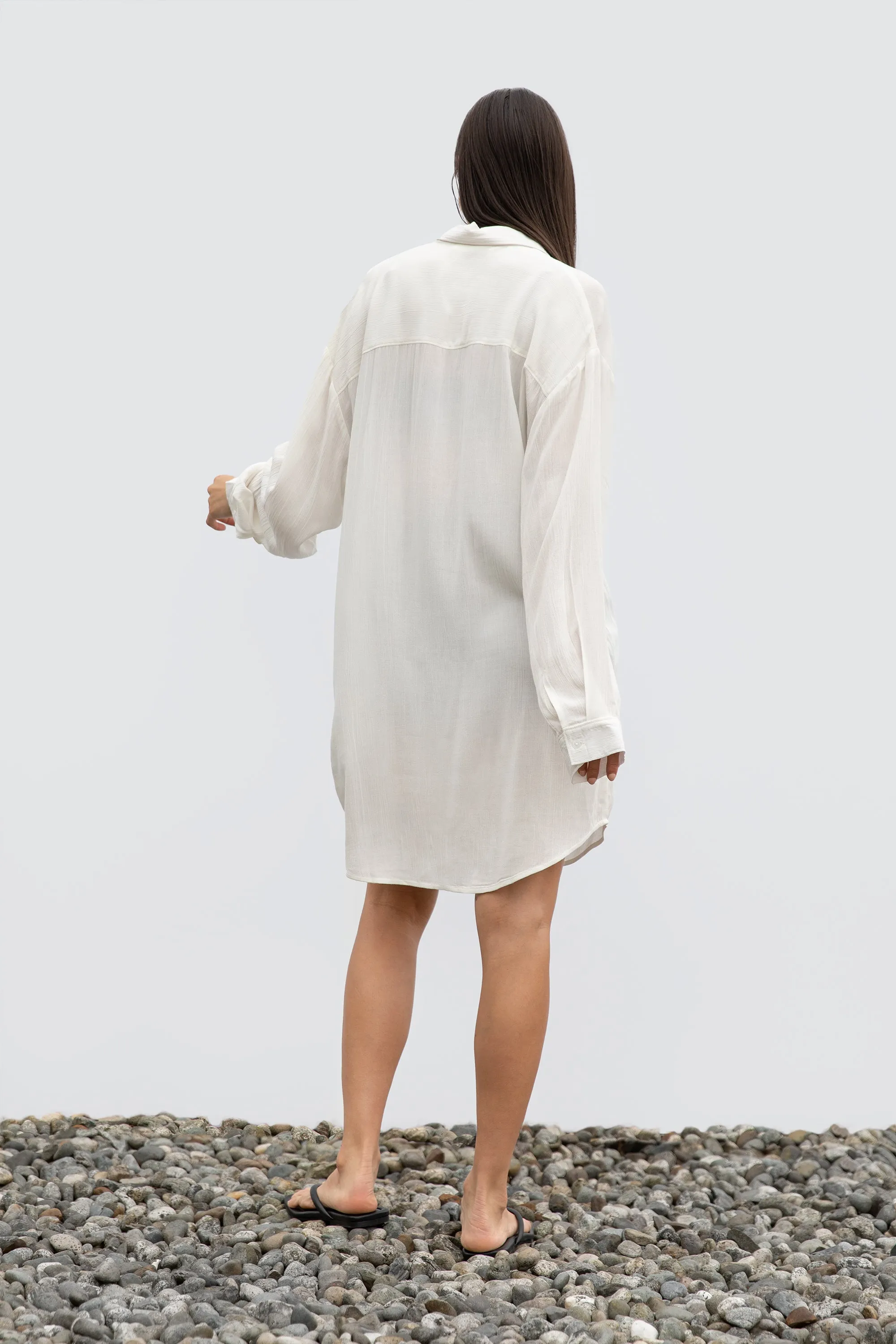 CRINKLED MID-LENGTH SHIRT sold by OAK AND FORT product image thumbnail 3