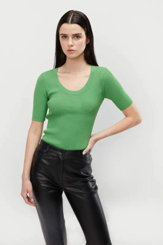 SLIM FIT SCOOP NECK TEE made by OAK AND FORT