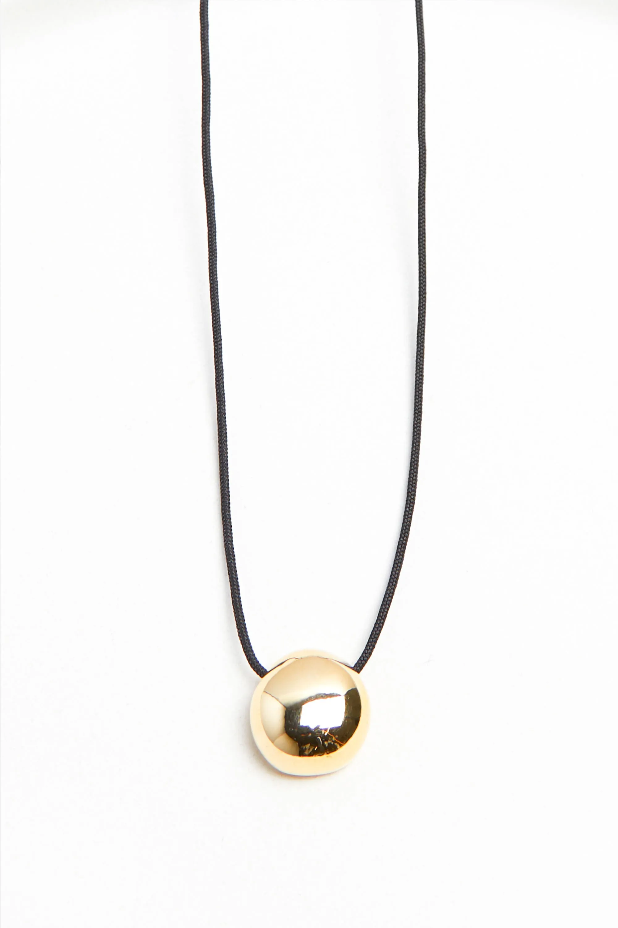 CHAIN NECKLACE WITH ROUND PENDANT sold by OAK AND FORT product image thumbnail 4
