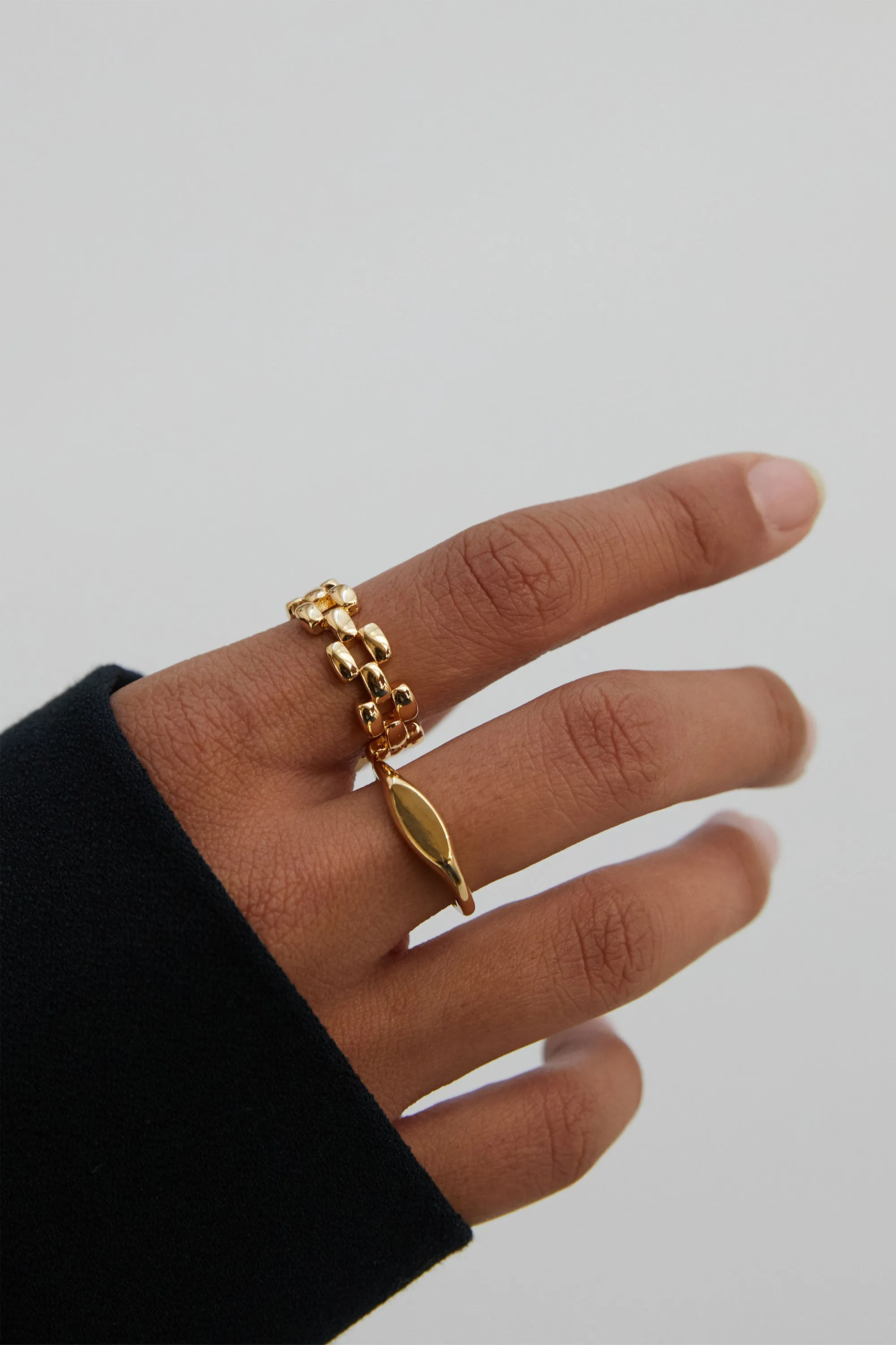 SQUARE CHAIN RING sold by OAK AND FORT
