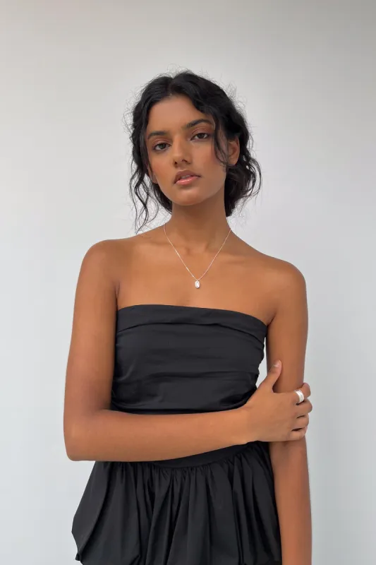 BOX CHAIN NECKLACE WITH PENDANT sold by OAK AND FORT