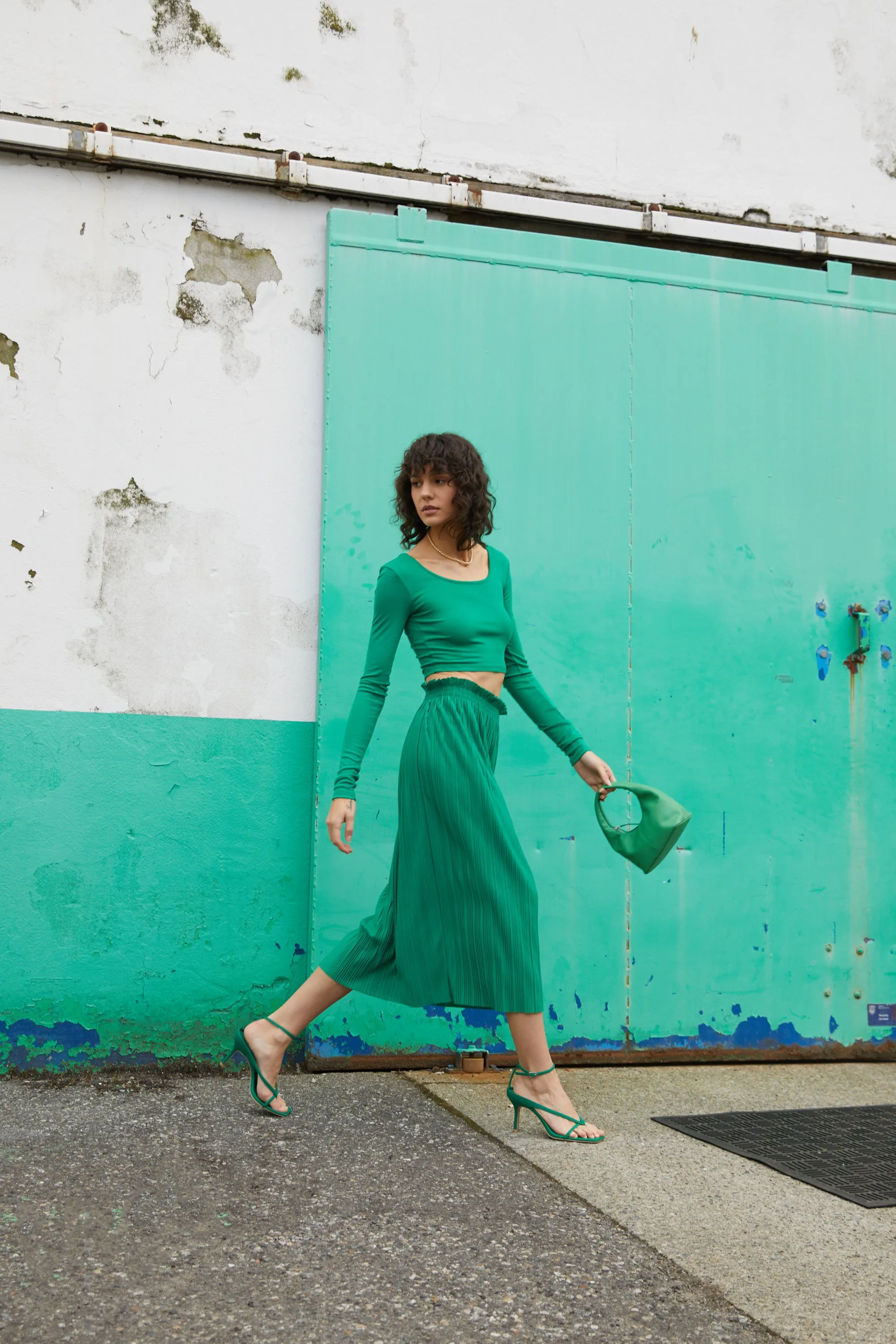 CROPPED LONG SLEEVE TOP sold by OAK AND FORT product image thumbnail 5