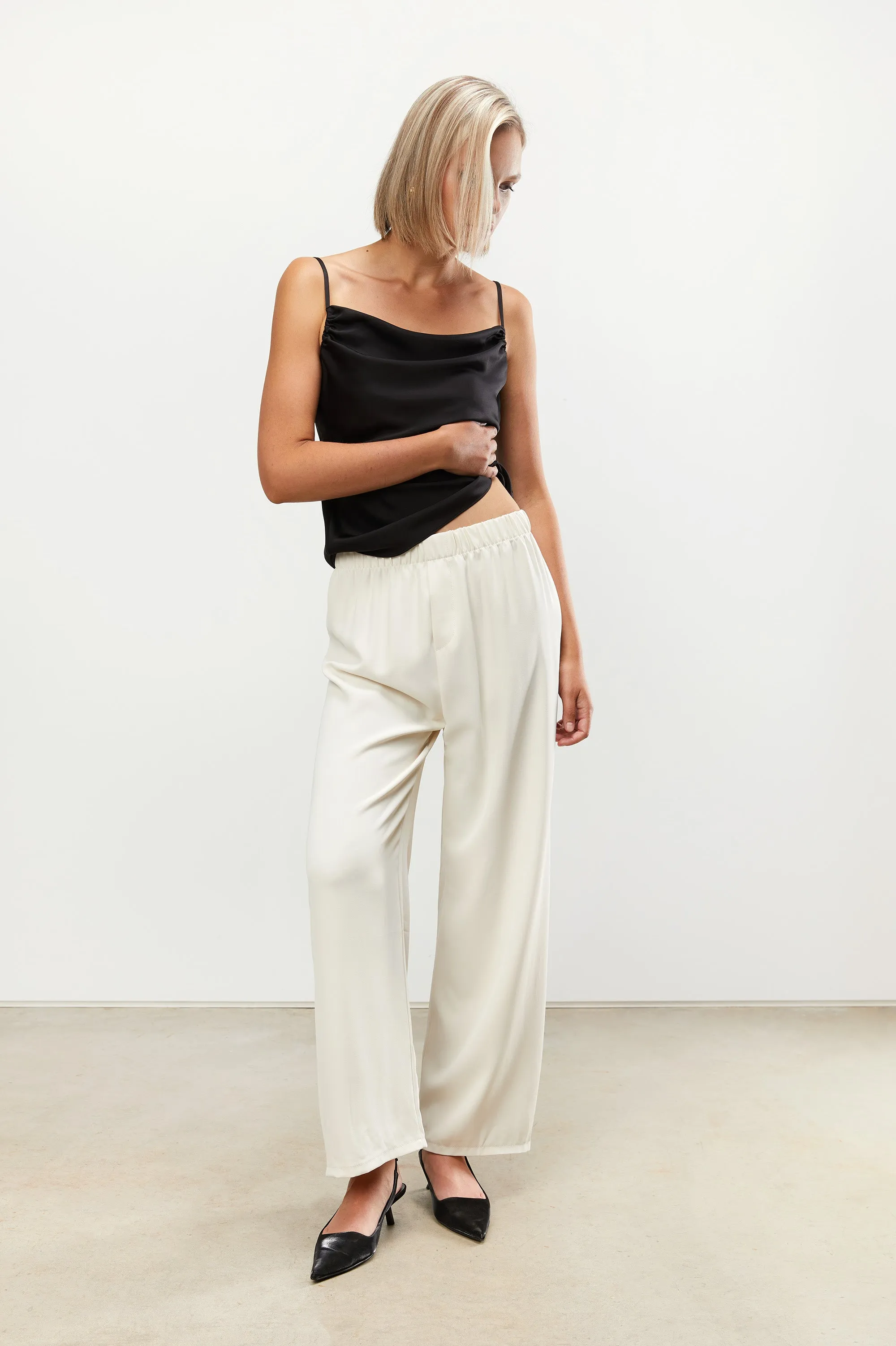 ELASTIC WAISTBAND PANT sold by OAK AND FORT product image thumbnail 3