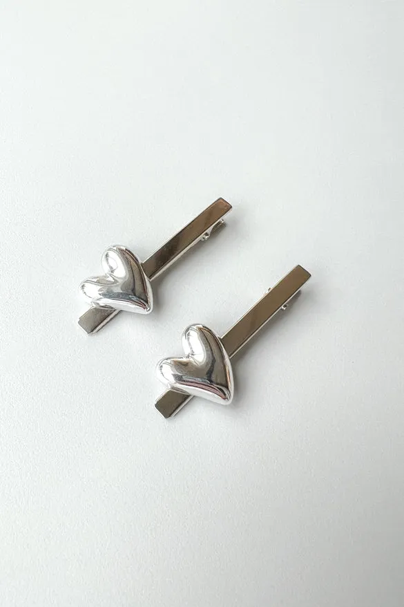 SET OF METALLIC HAIR CLIPS WITH HEART PENDANT sold by OAK AND FORT product image thumbnail 3