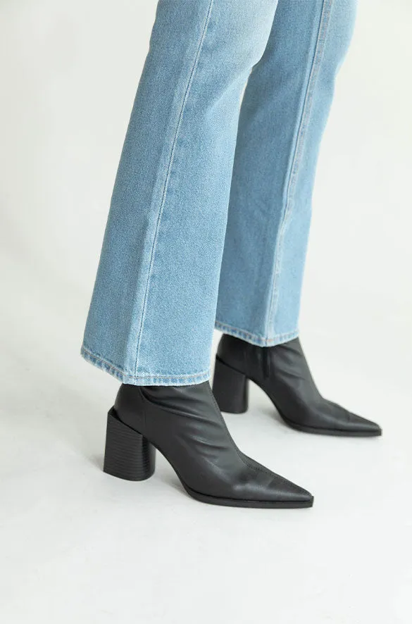 OAK 96 BOOT CUT JEAN sold by OAK AND FORT product image thumbnail 4