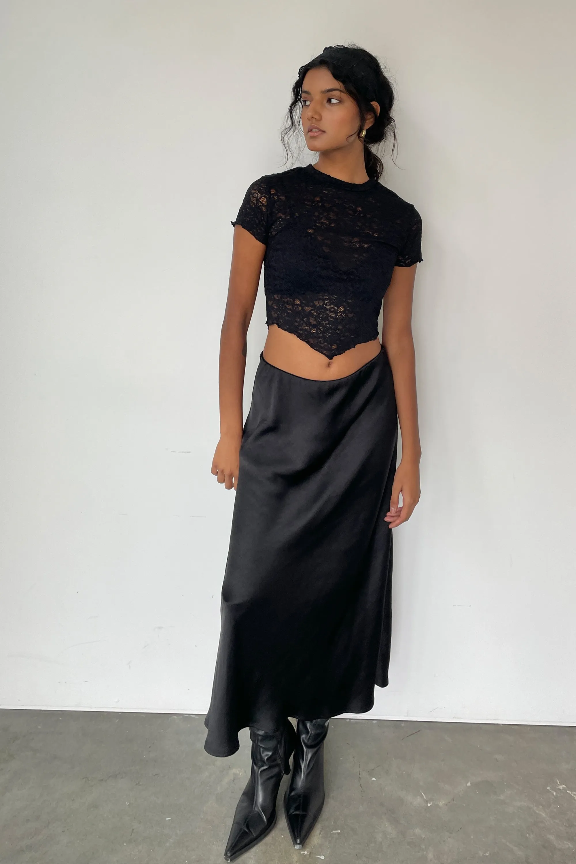 WIDE LACE HEADBAND sold by OAK AND FORT product image thumbnail 4