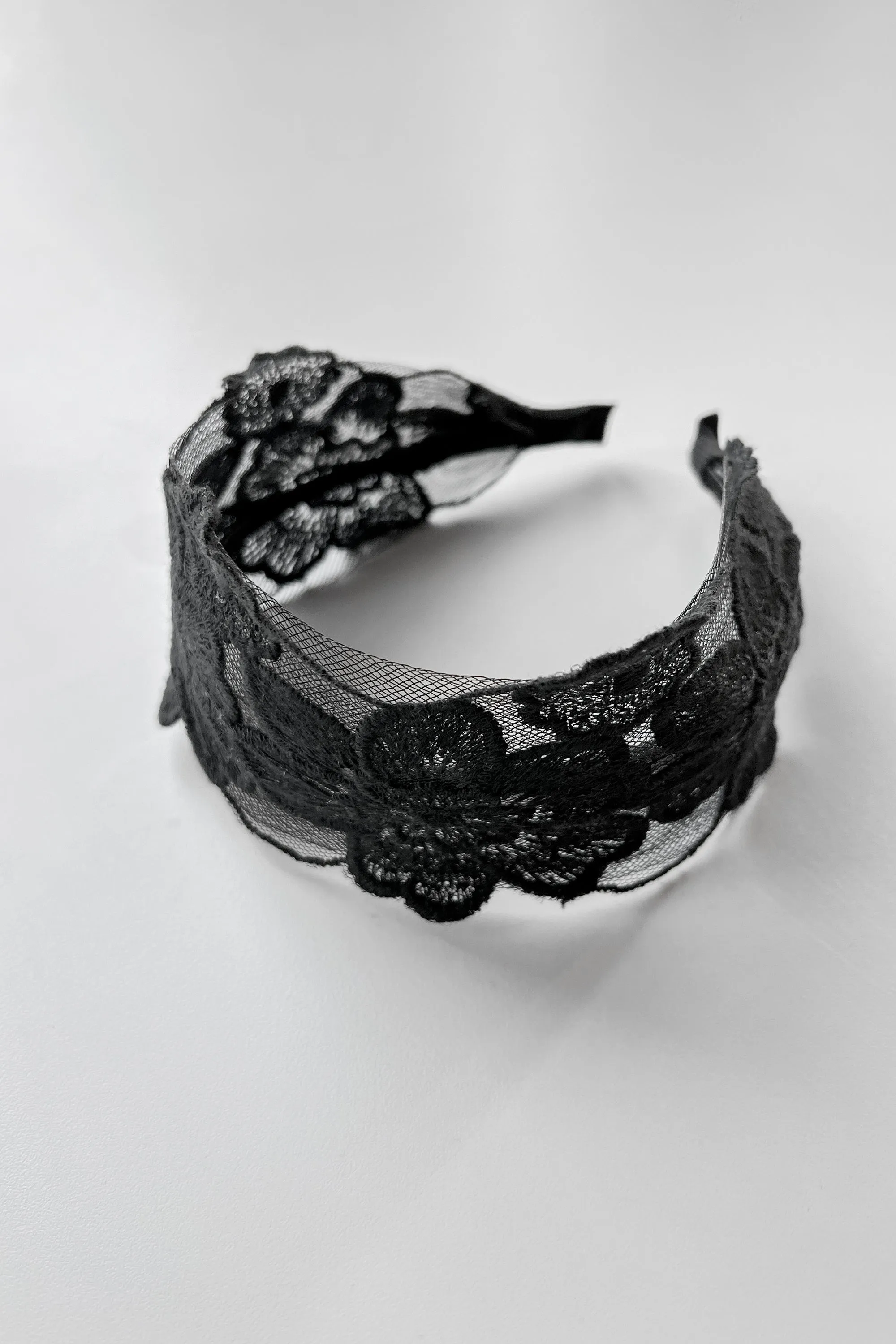 WIDE LACE HEADBAND sold by OAK AND FORT