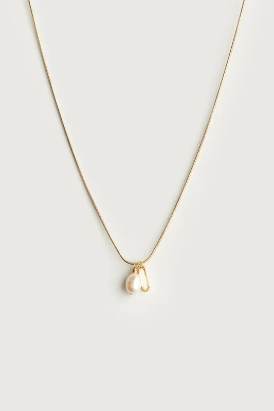 NECKLACE WITH PEARL sold by OAK AND FORT