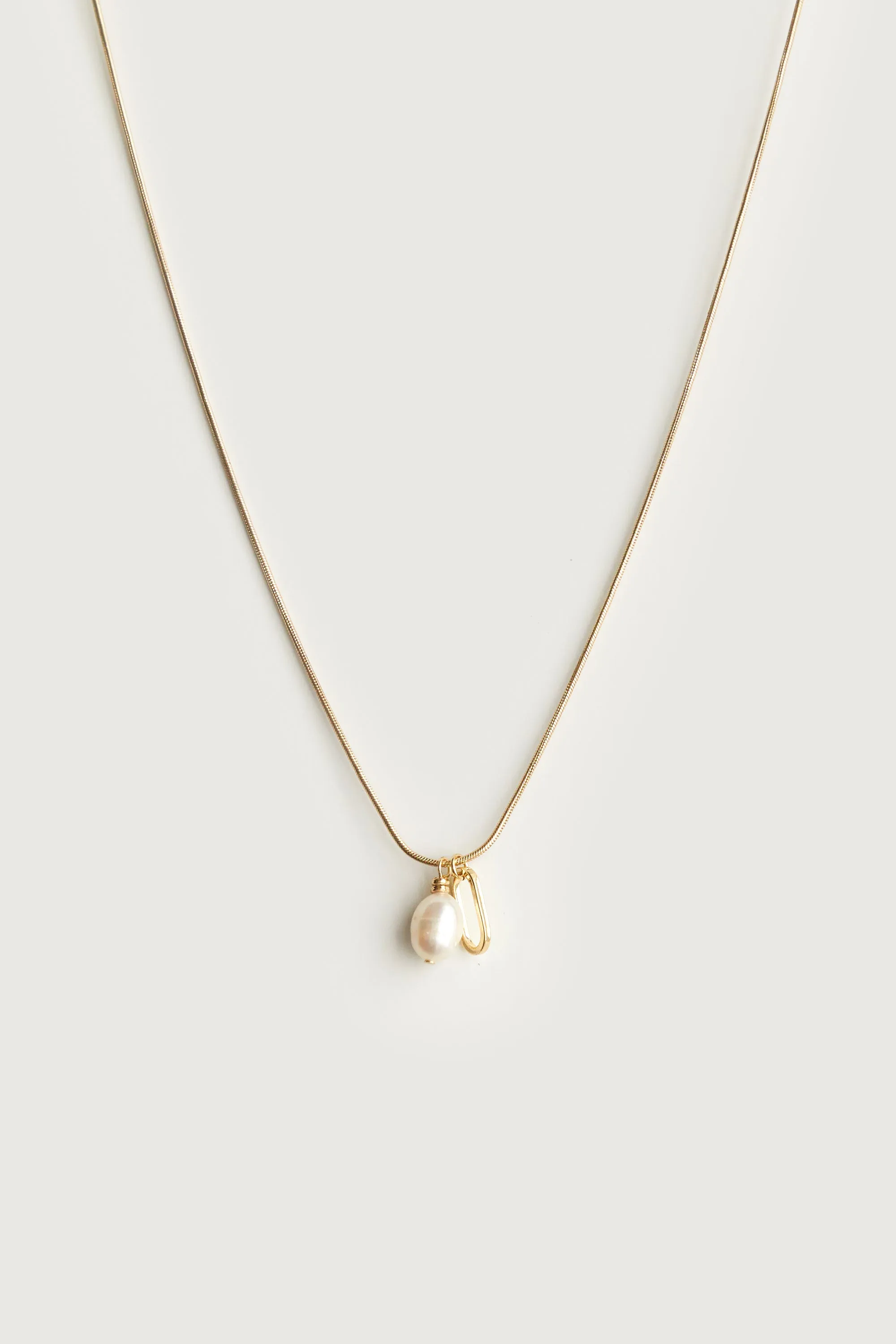 NECKLACE WITH PEARL sold by OAK AND FORT