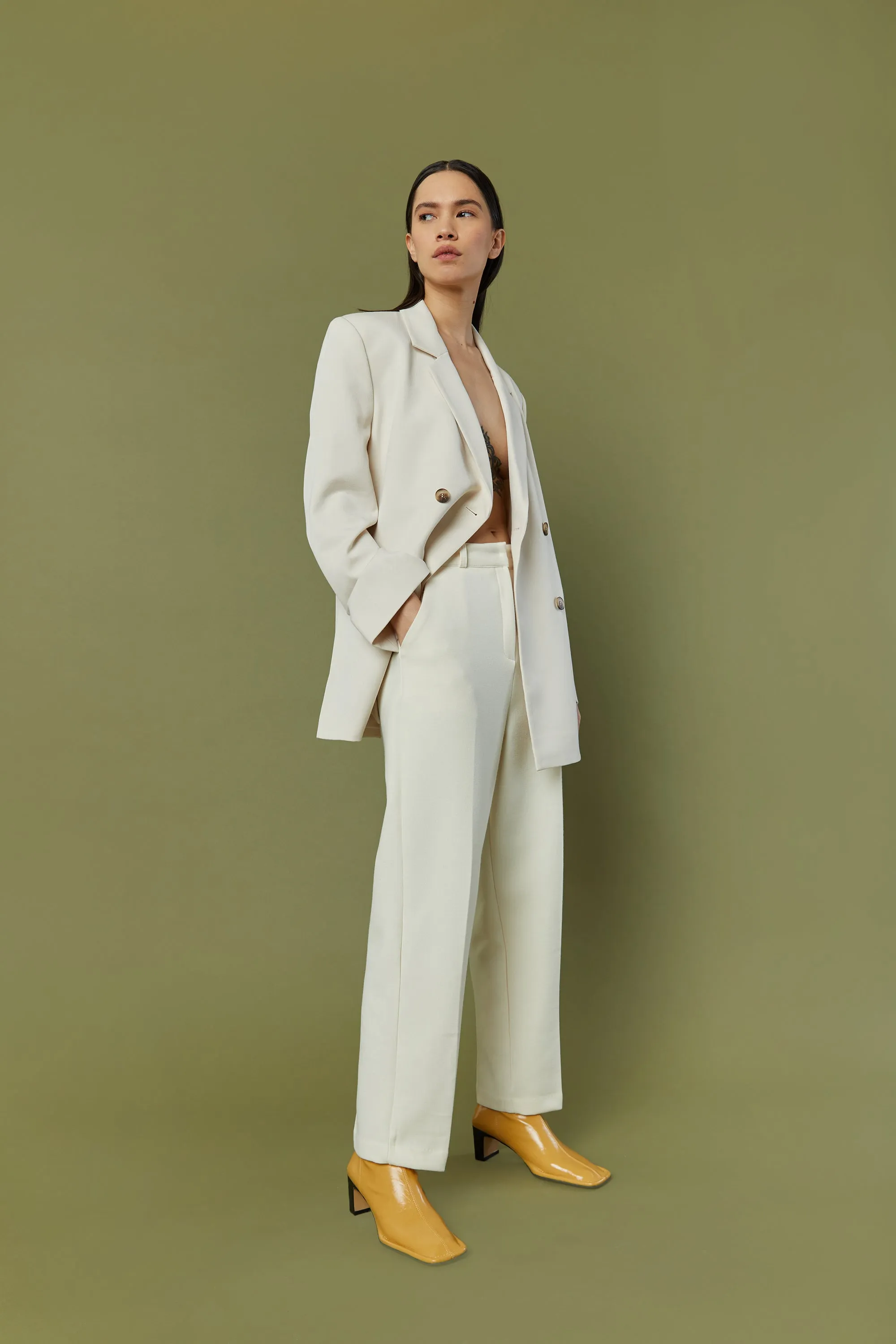 STRAIGHT LEG PANT WITH PLEAT sold by OAK AND FORT