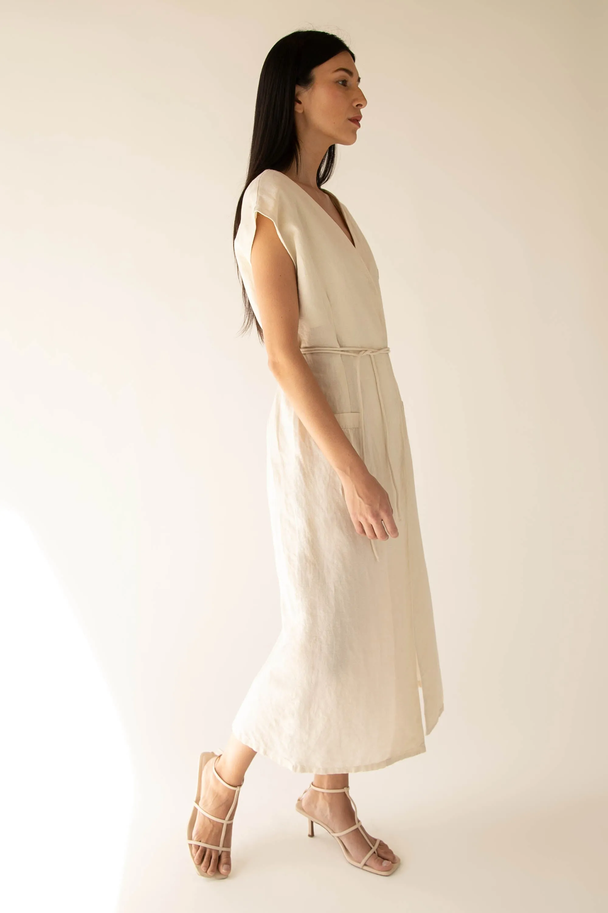 LINEN BLEND BUTTON UP MIDI DRESS sold by OAK AND FORT product image thumbnail 3